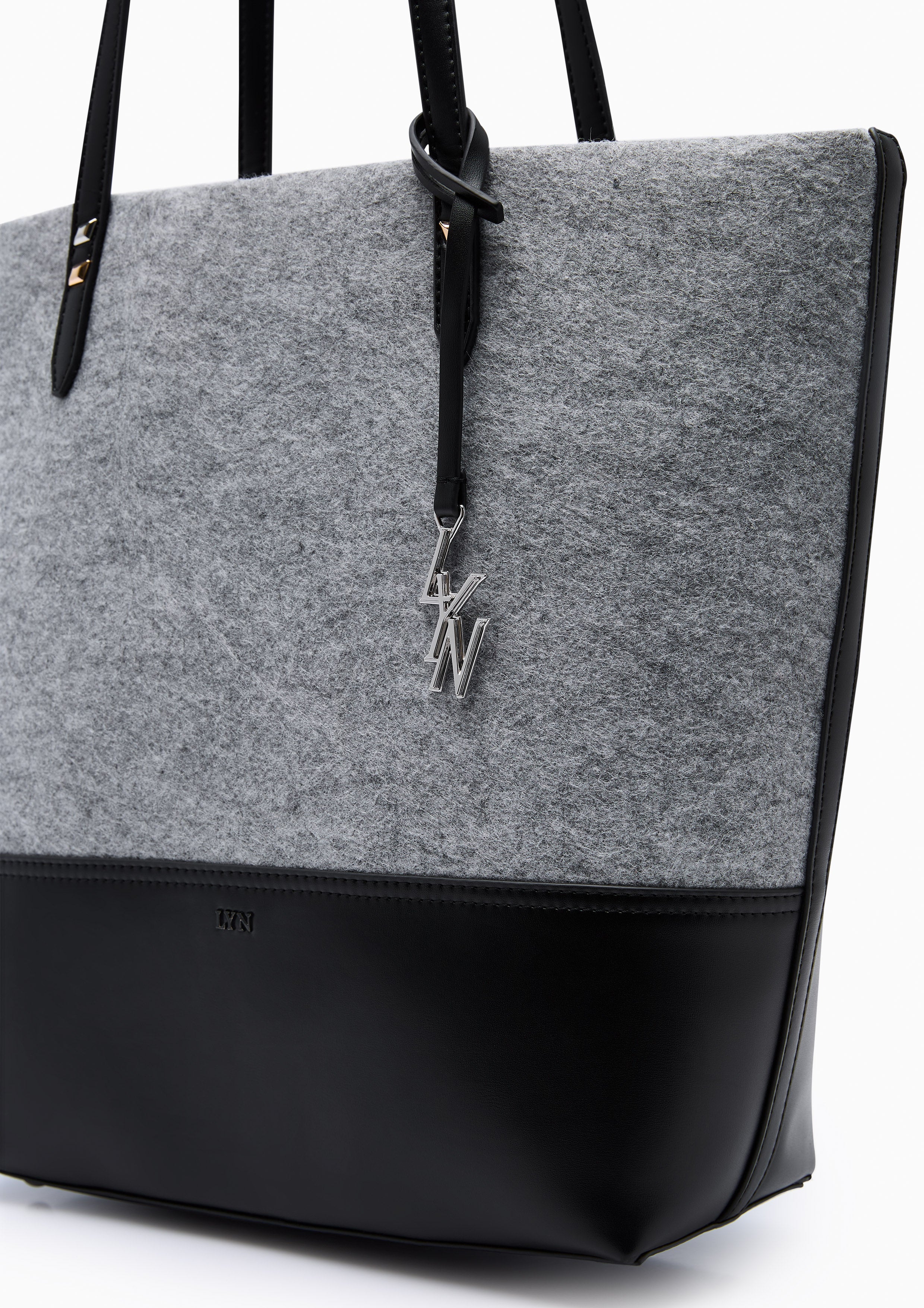 กระเป๋าโท้ท Thunder XL