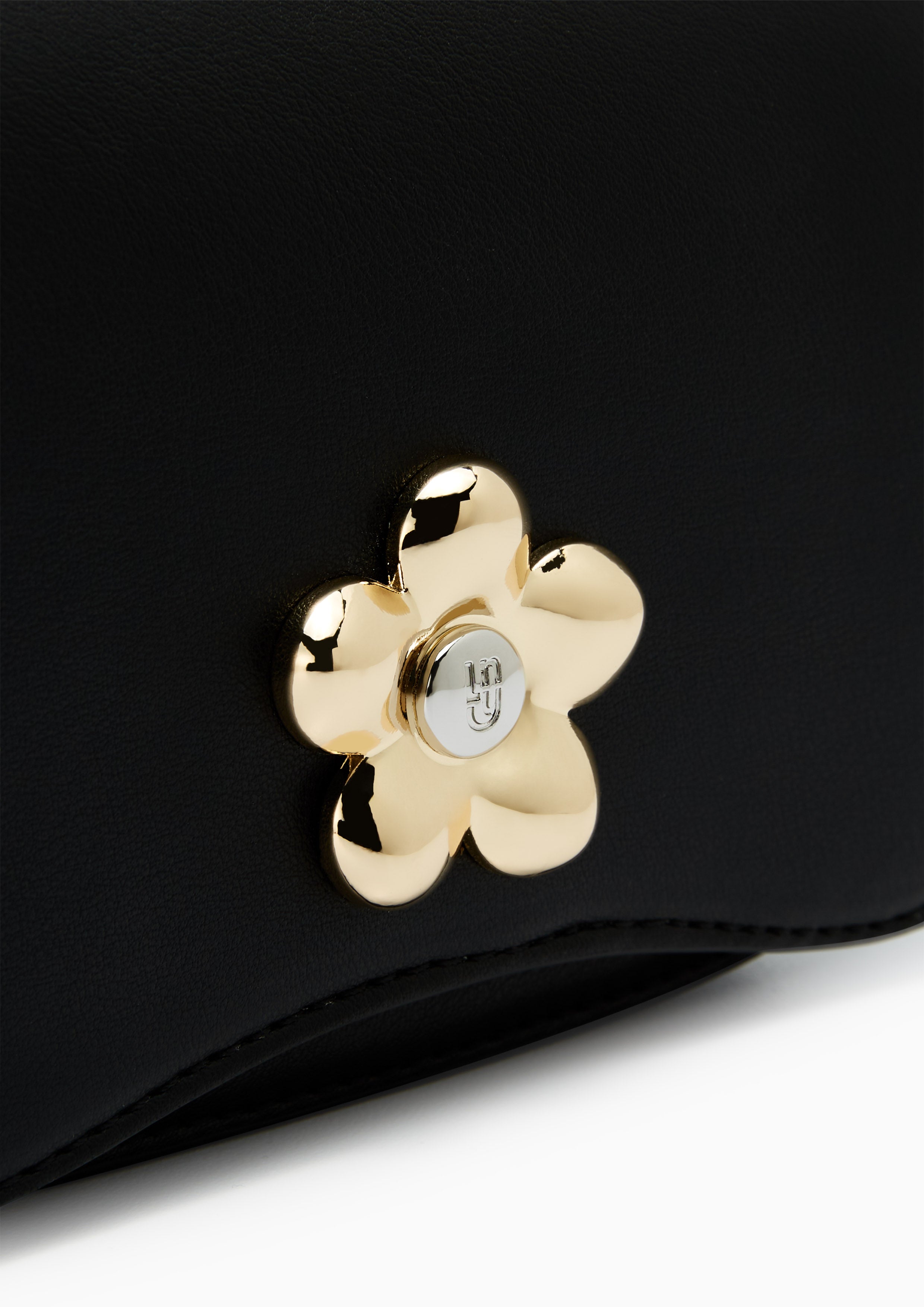 กระเป๋าสะพาย Dakota Mini