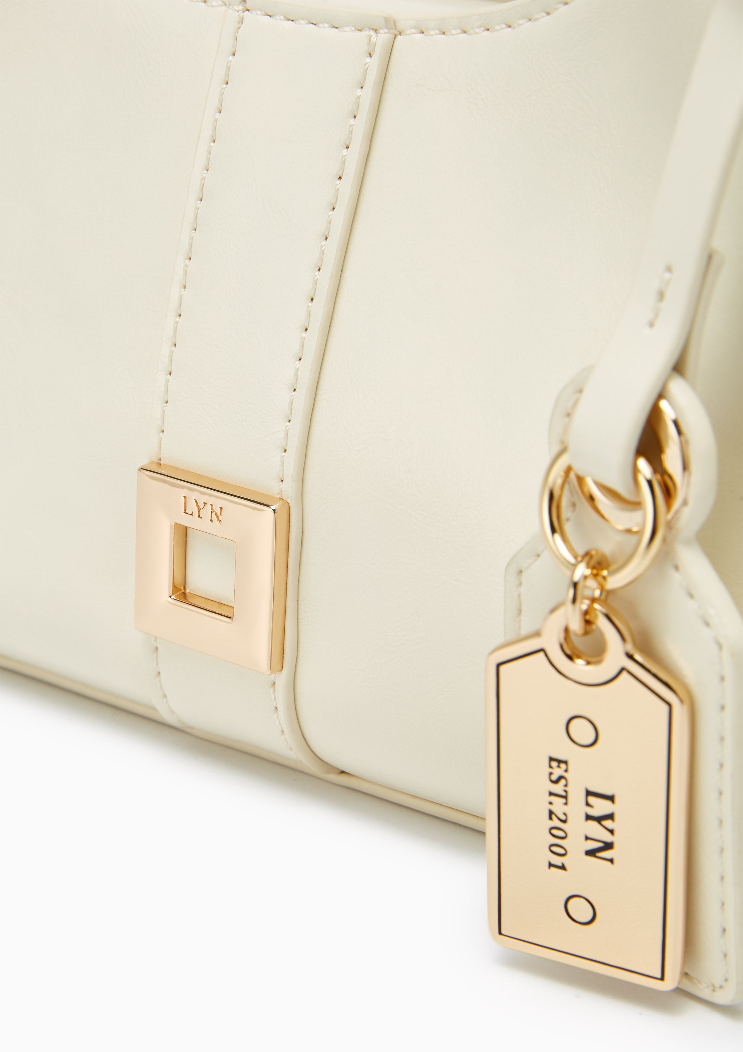 กระเป๋าสะพายไหล่ Imiko M Shoulder