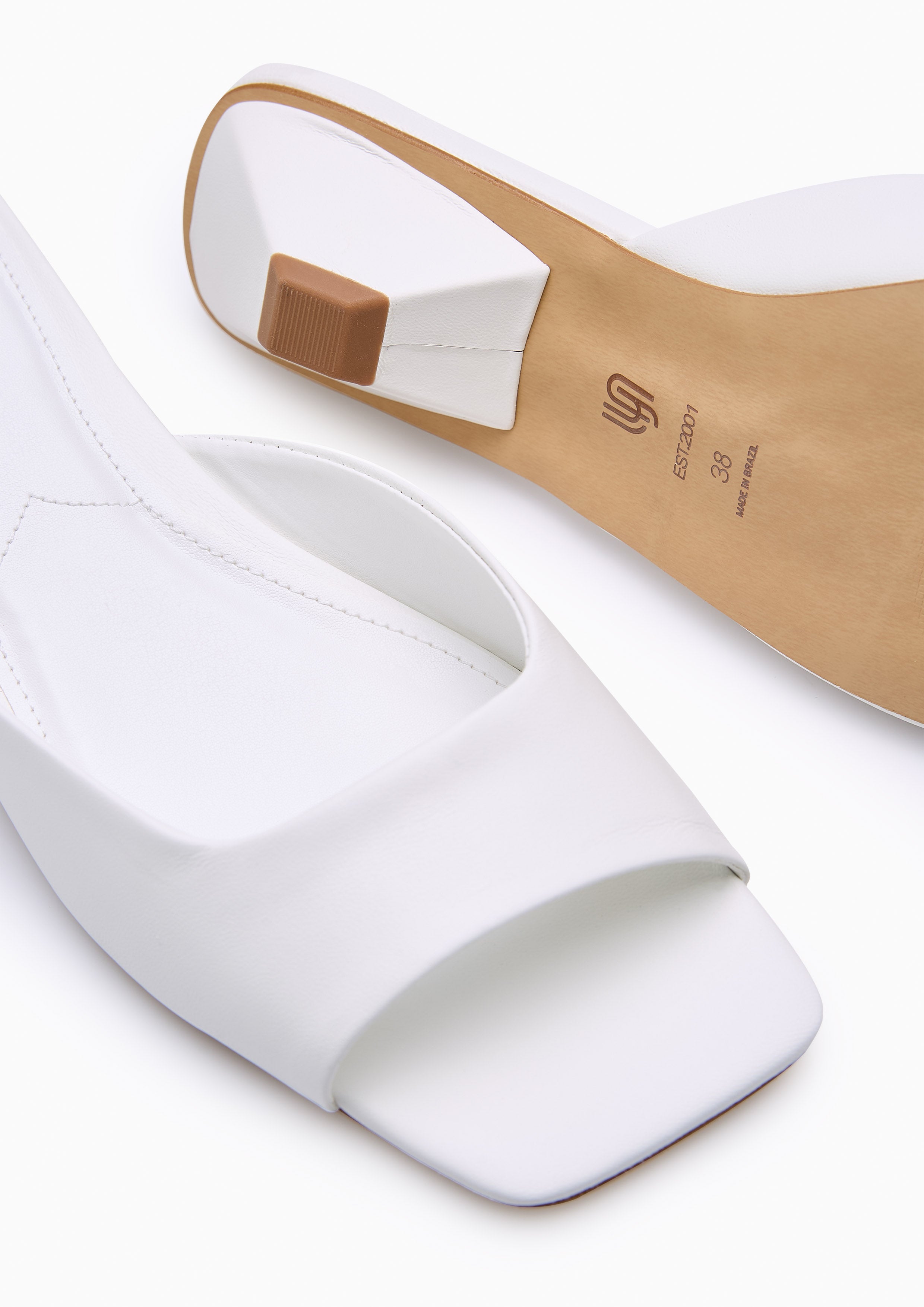 รองเท้าส้นสูง CLAUDIA