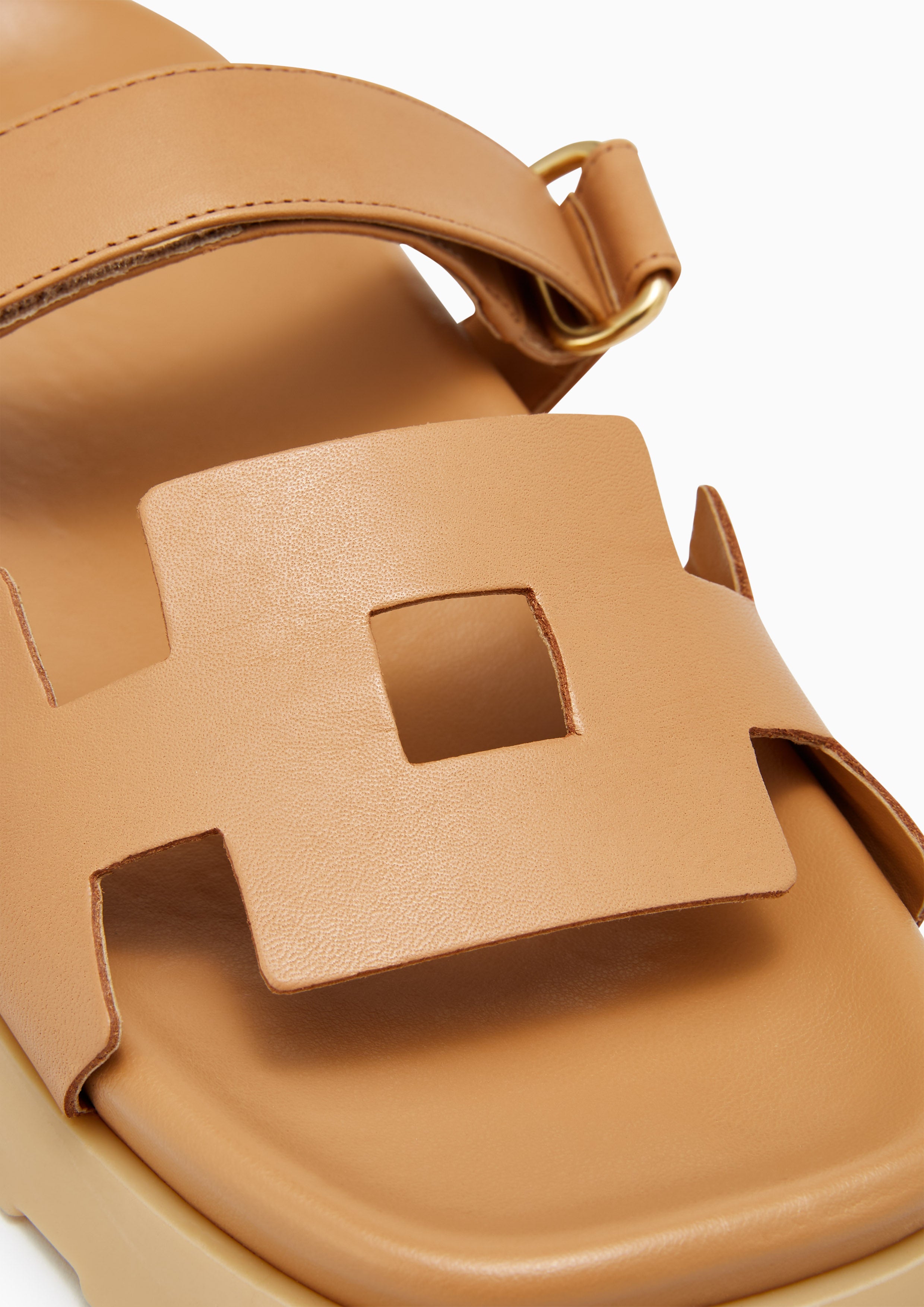 รองเท้าแตะ Camello Flat Sandals