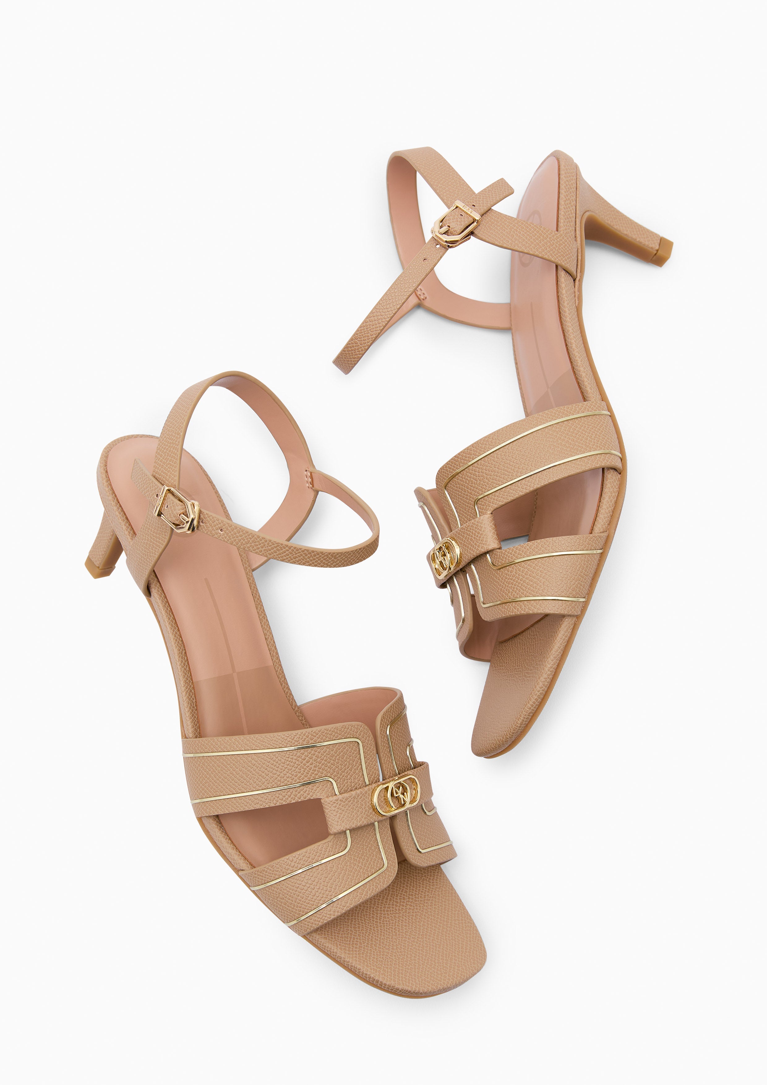 รองเท้าส้นสูง – Hey Lady