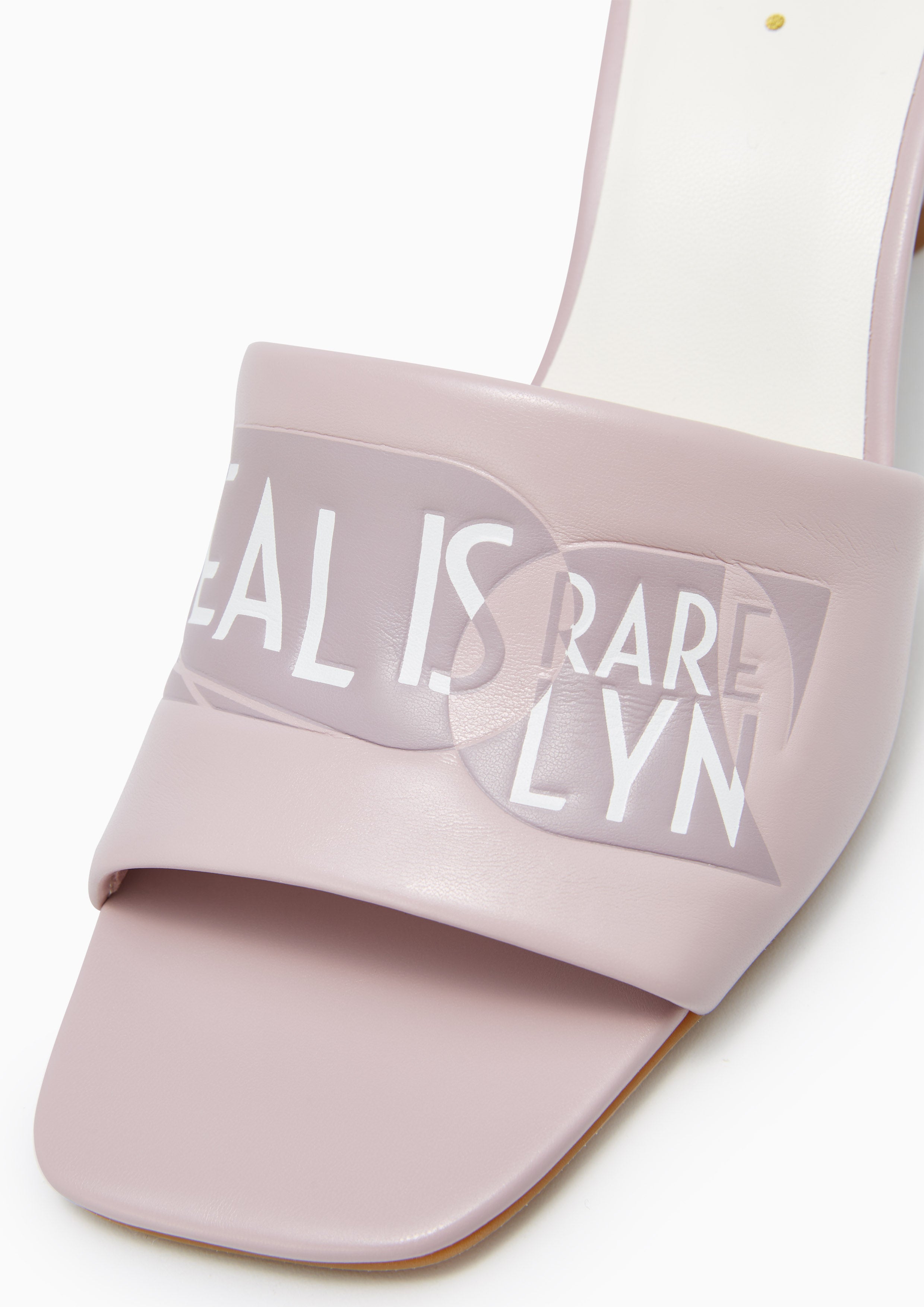 รองเท้าส้นสูง Liora Sandals