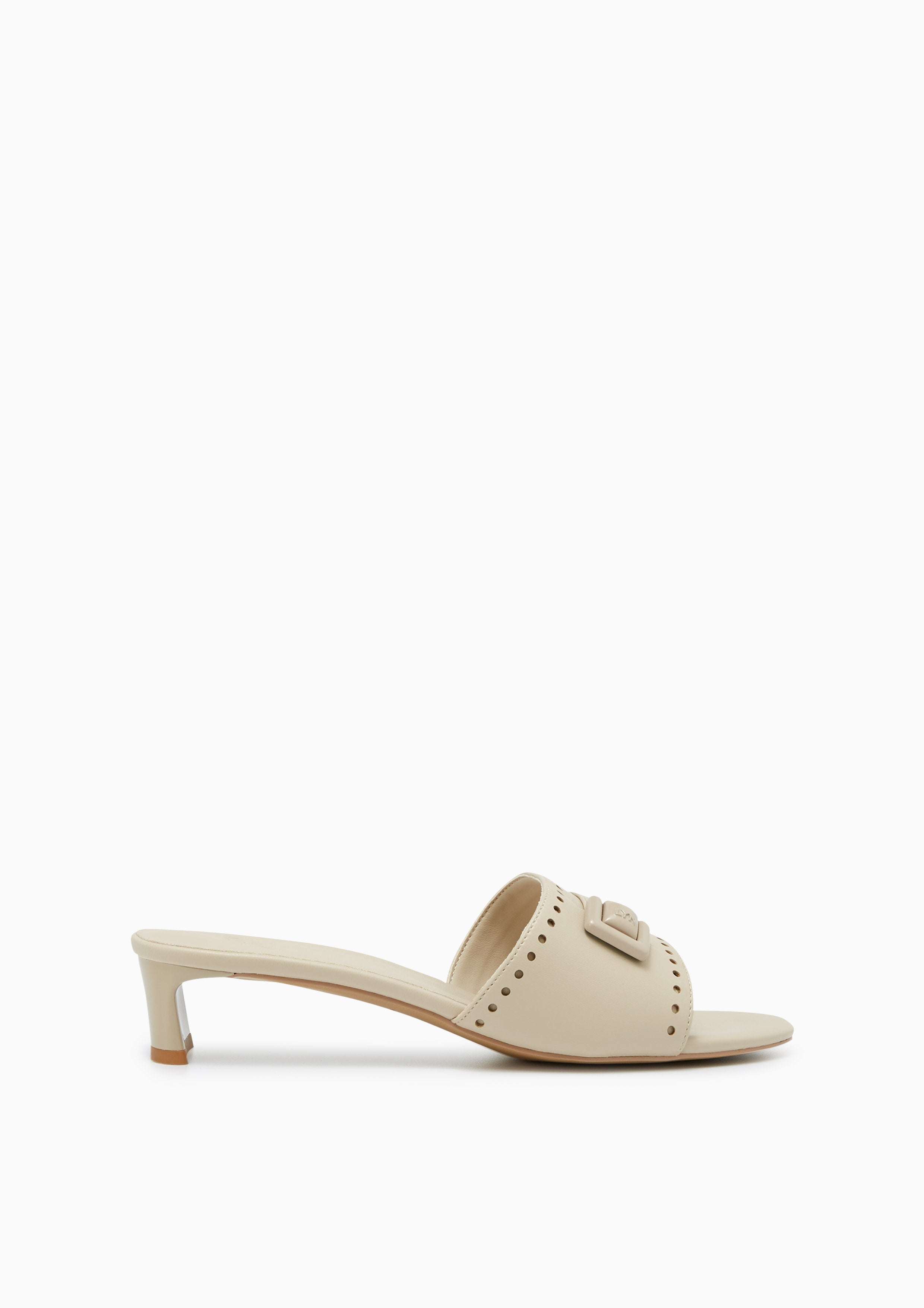 รองเท้าส้นเตี้ย Luna