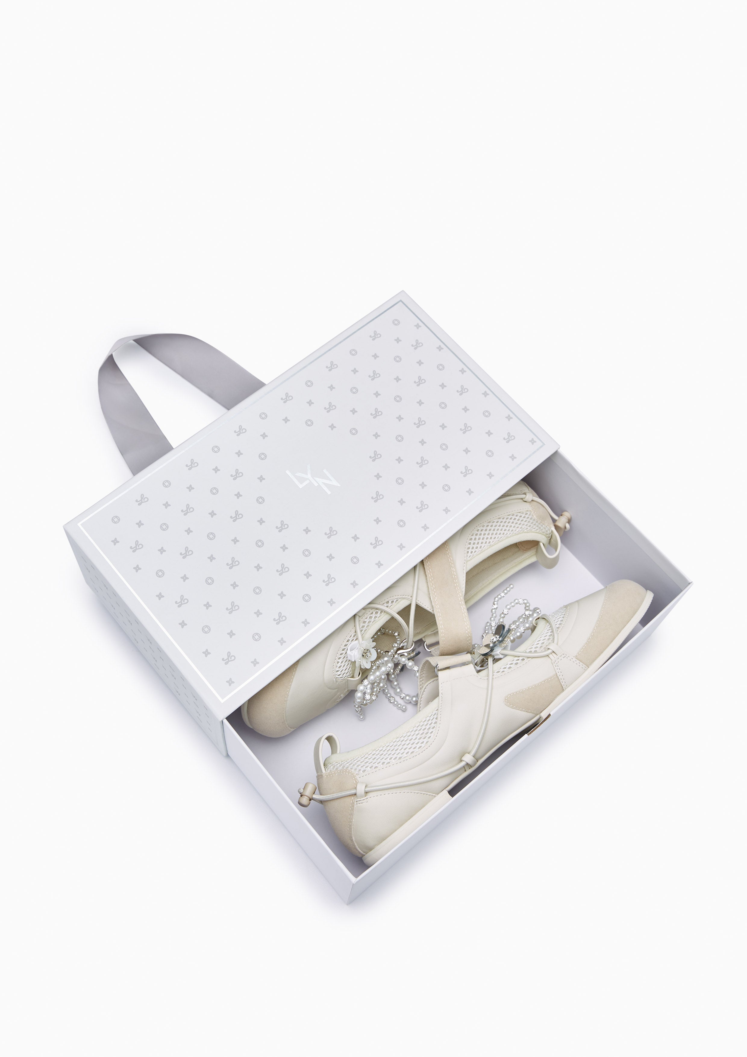 รองเท้าแมรี่เจน Teddi