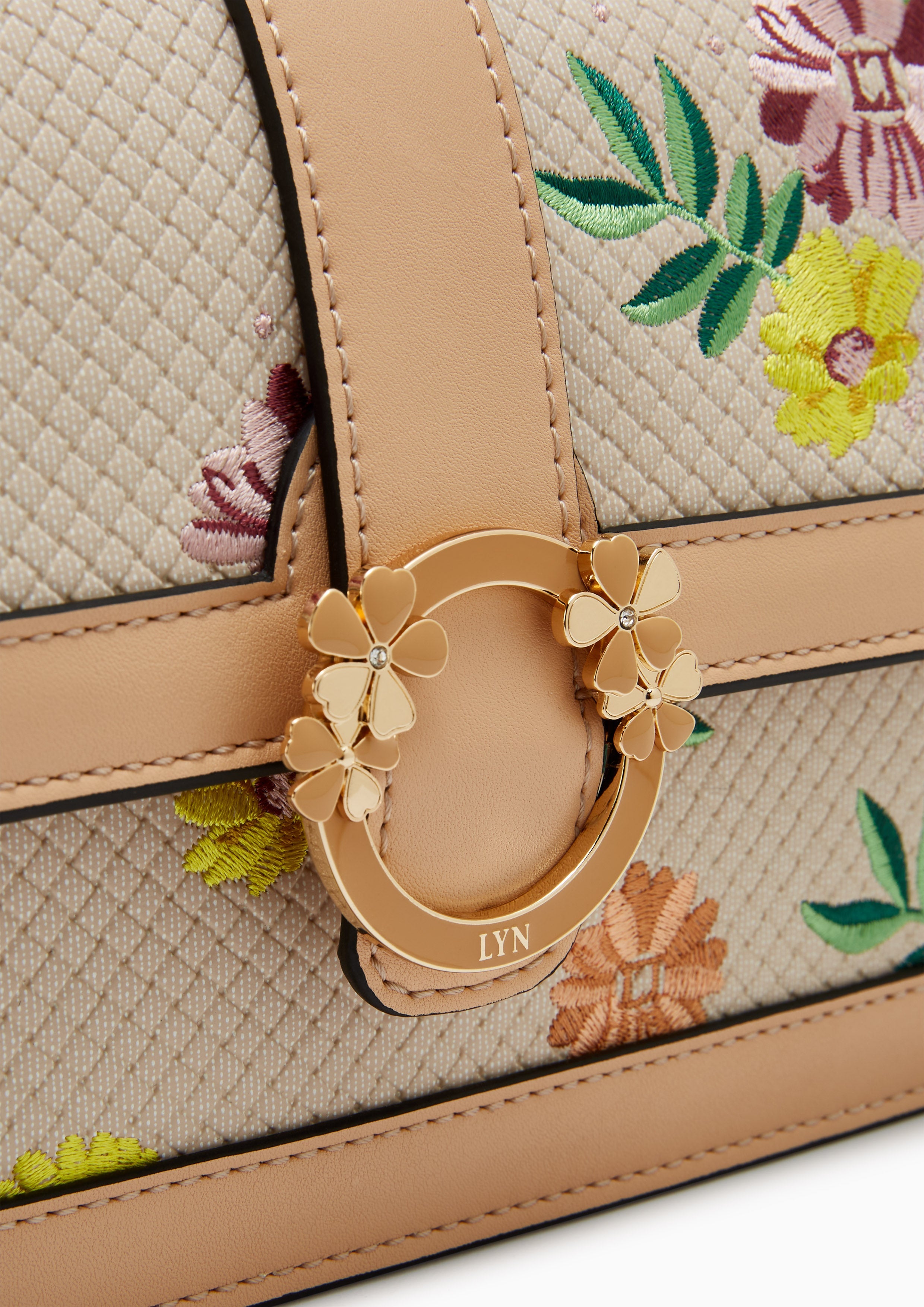 กระเป๋าสะพายข้าง Lesly M