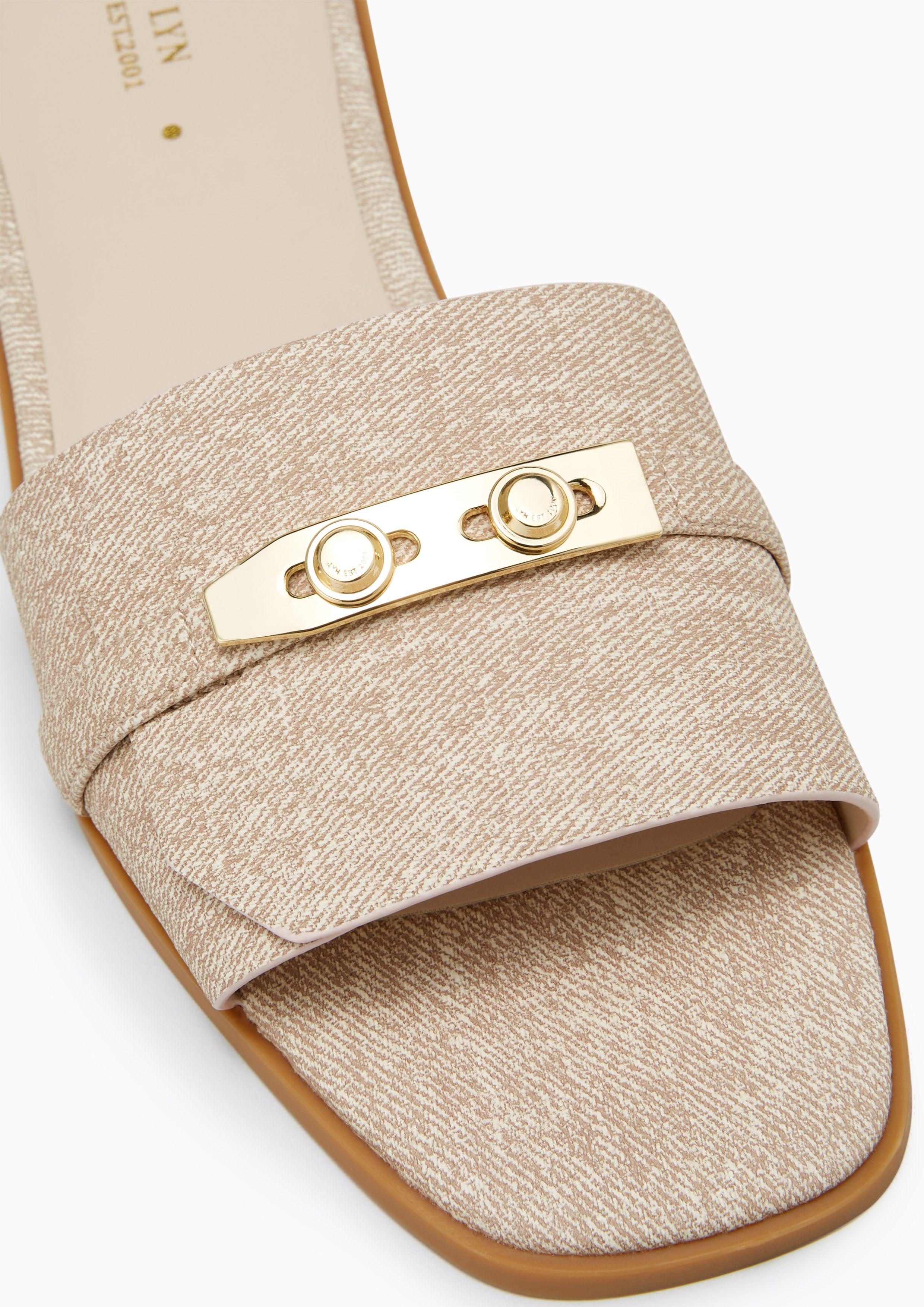 รองเท้าแตะ Master II