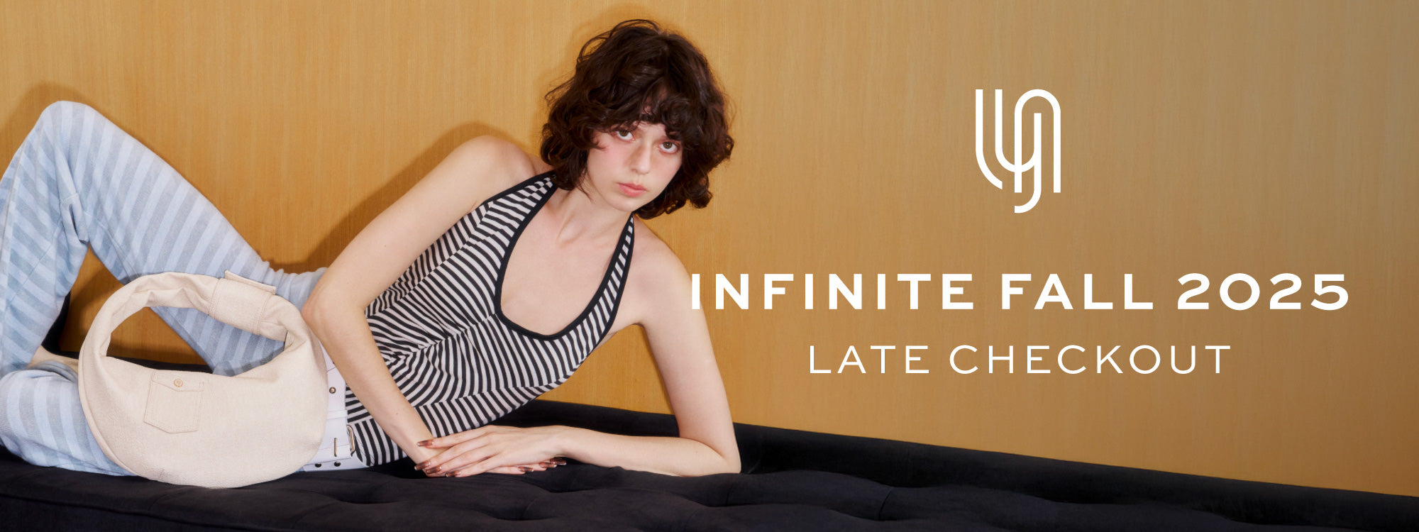 Lyn Infinite Collection กระเป๋า LYN Infinite ความคลาสสิคที่ Lyn Infinite Collection กระเป๋า LYN Infinite ความคลาสสิคที่