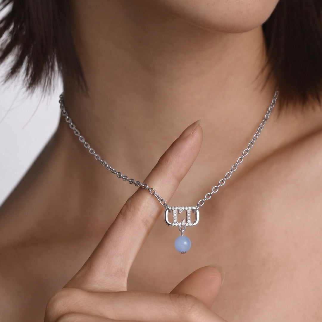 Discover the Best Accessories Collection at LYN | Trendy Styles
