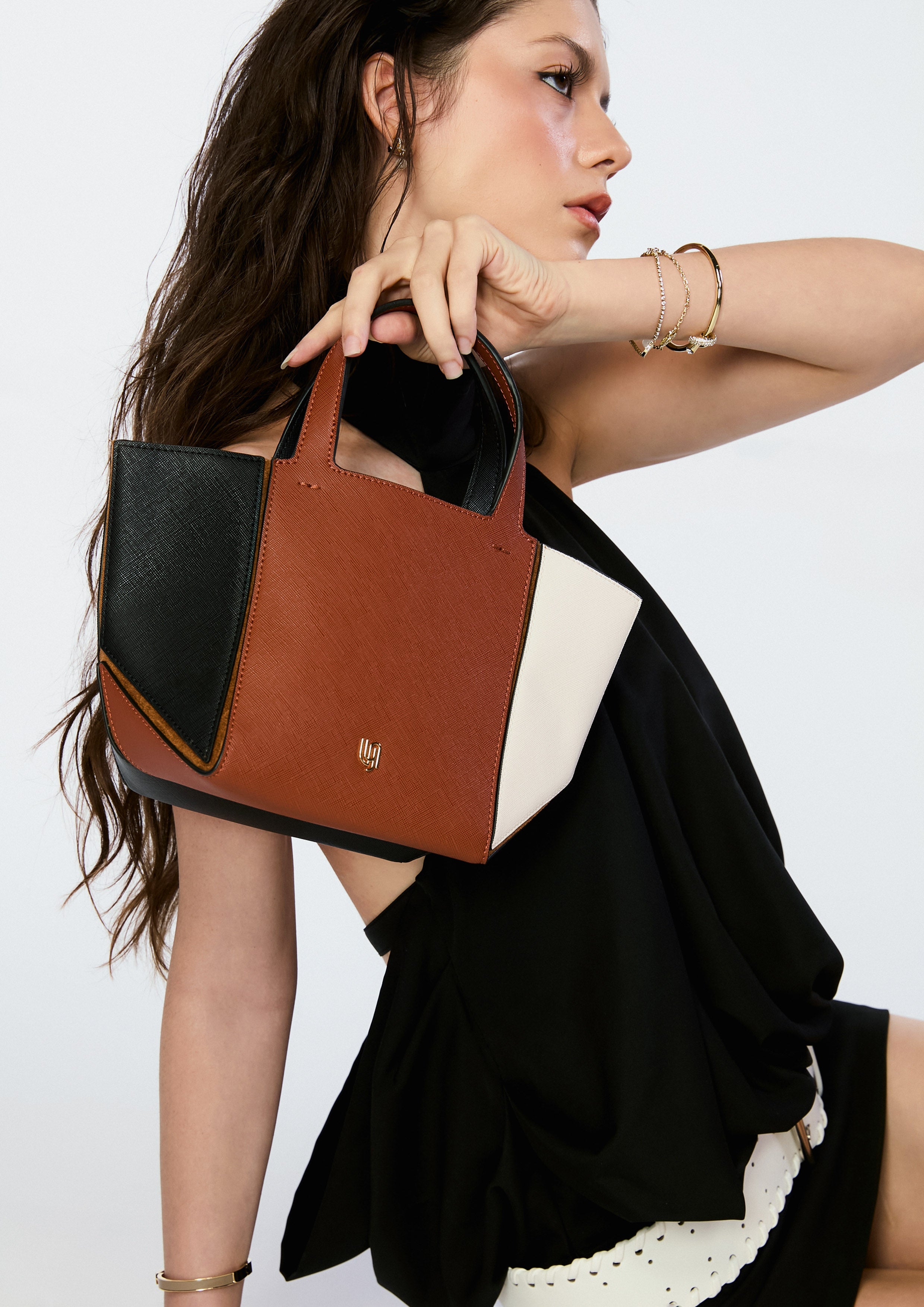 Poka Infinite S Tote Bag Black