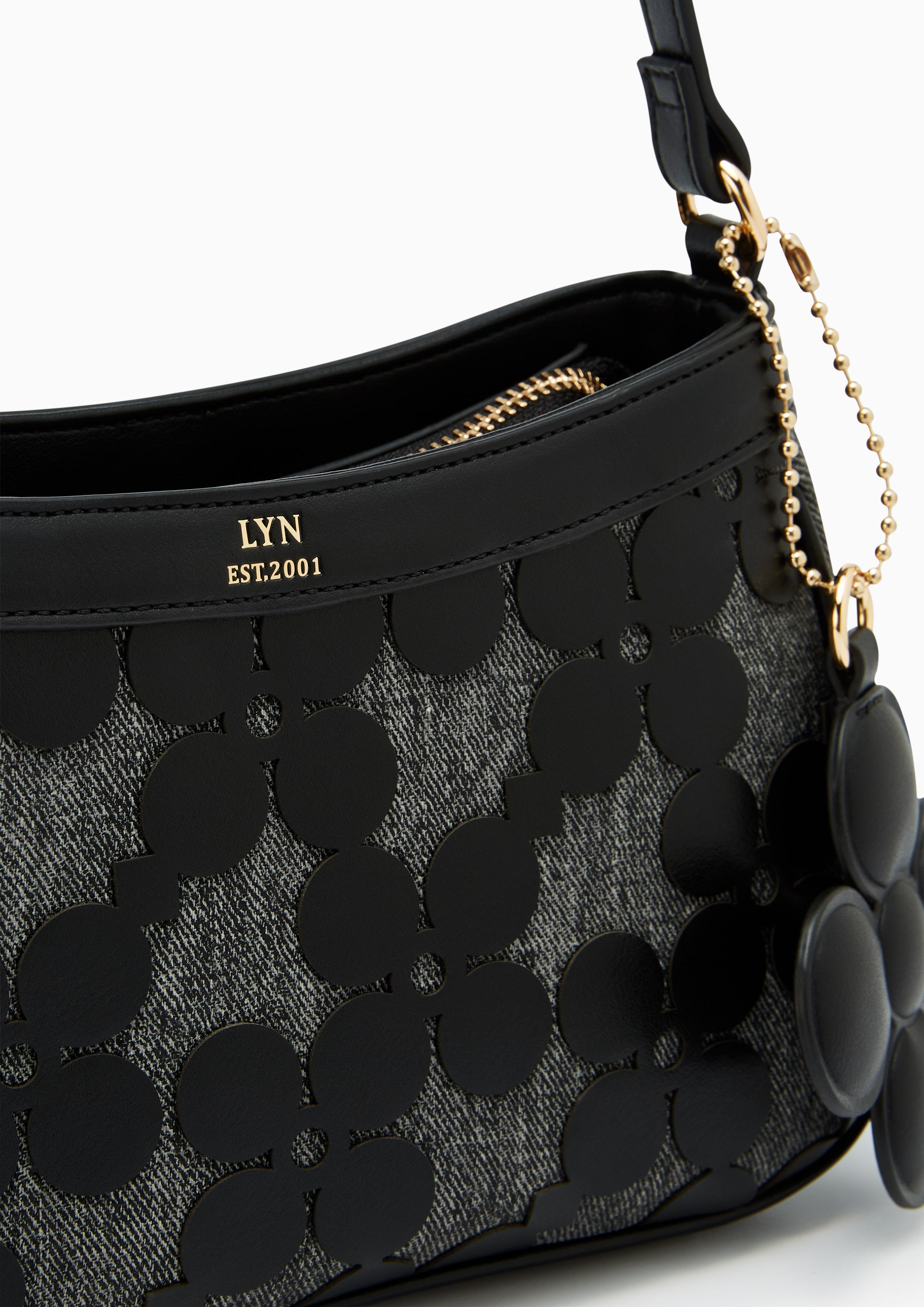 กระเป๋าสะพายไหล่ Corey