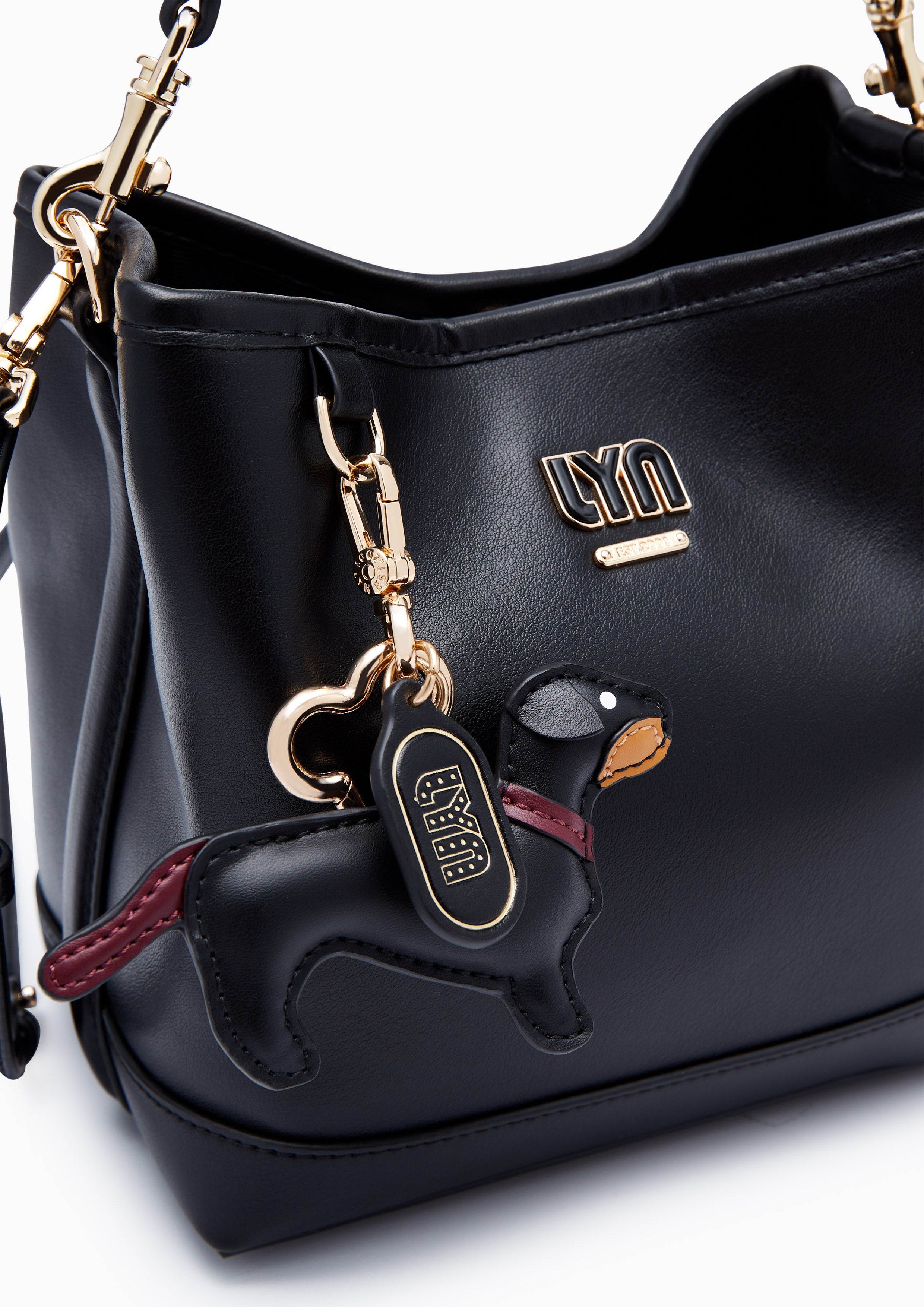 กระเป๋าทรงถัง Cadena