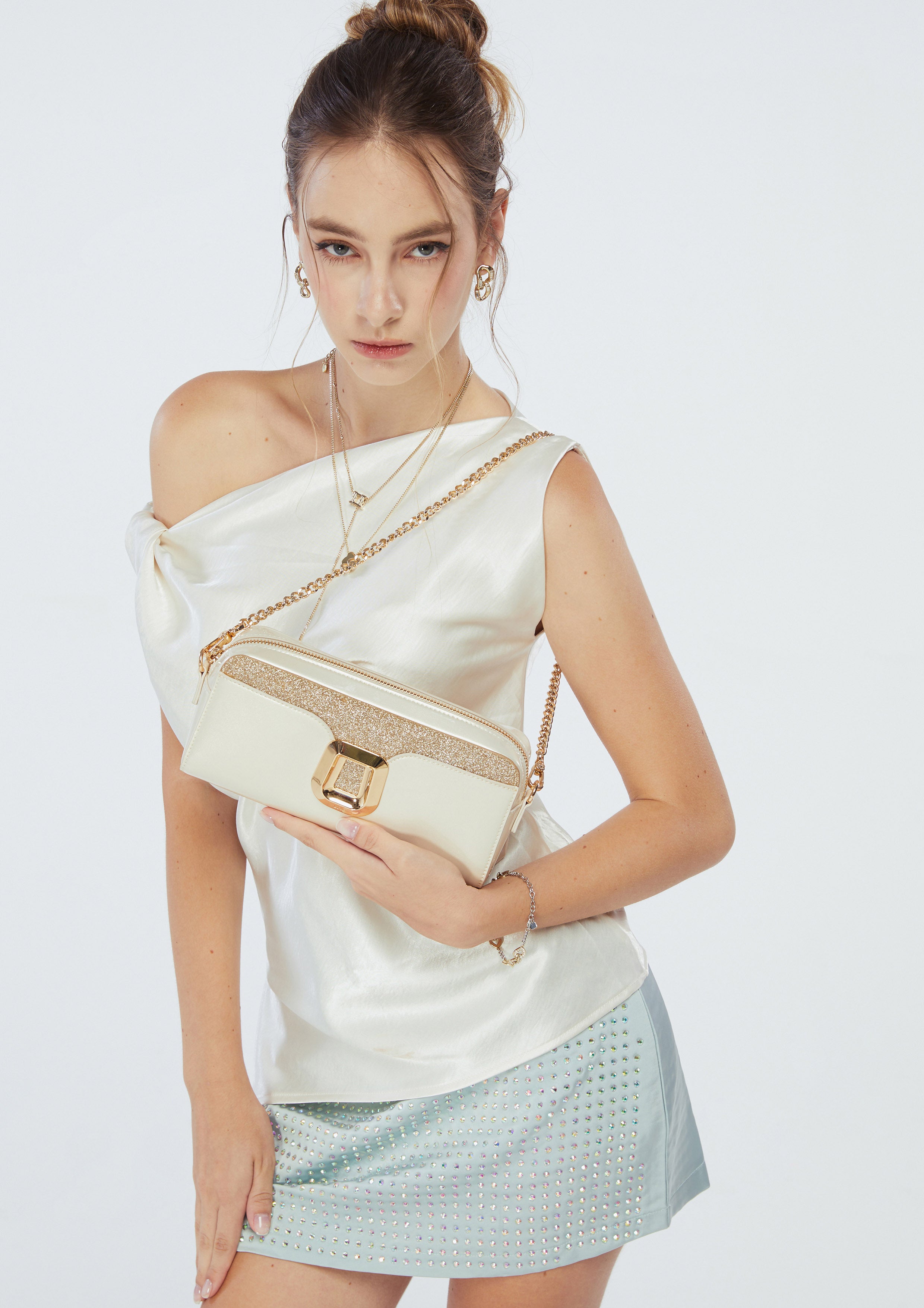 กระเป๋าคลัทช์ Diva