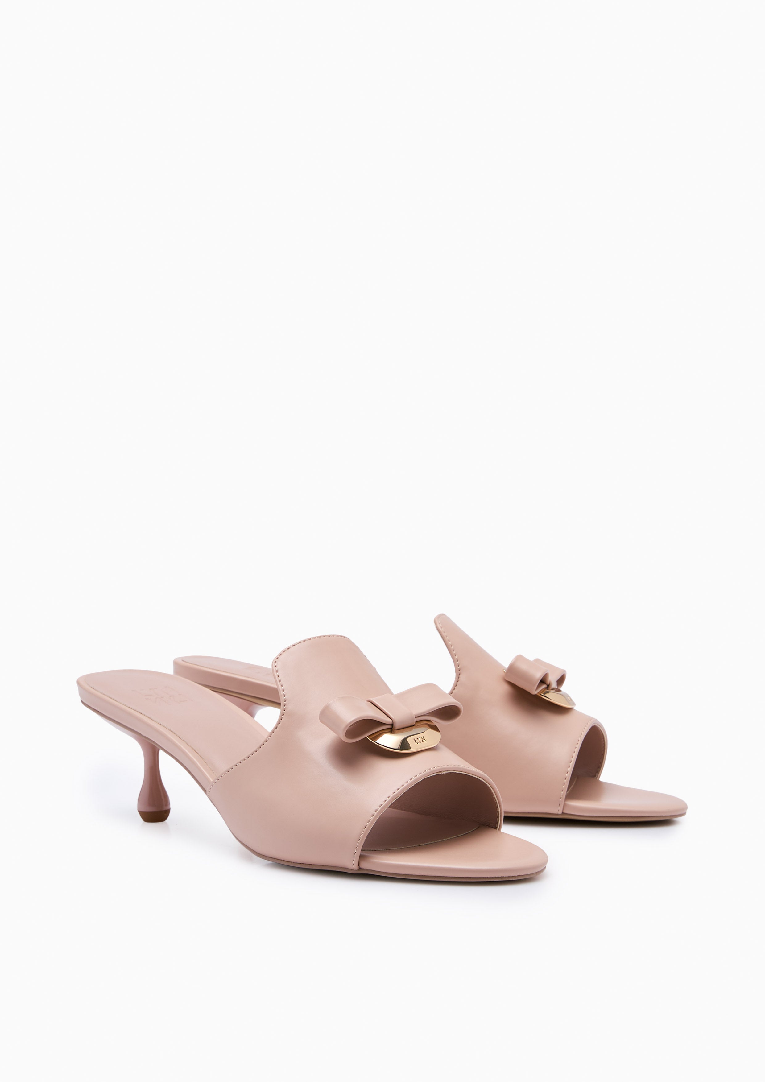 รองเท้าส้นสูง Mug