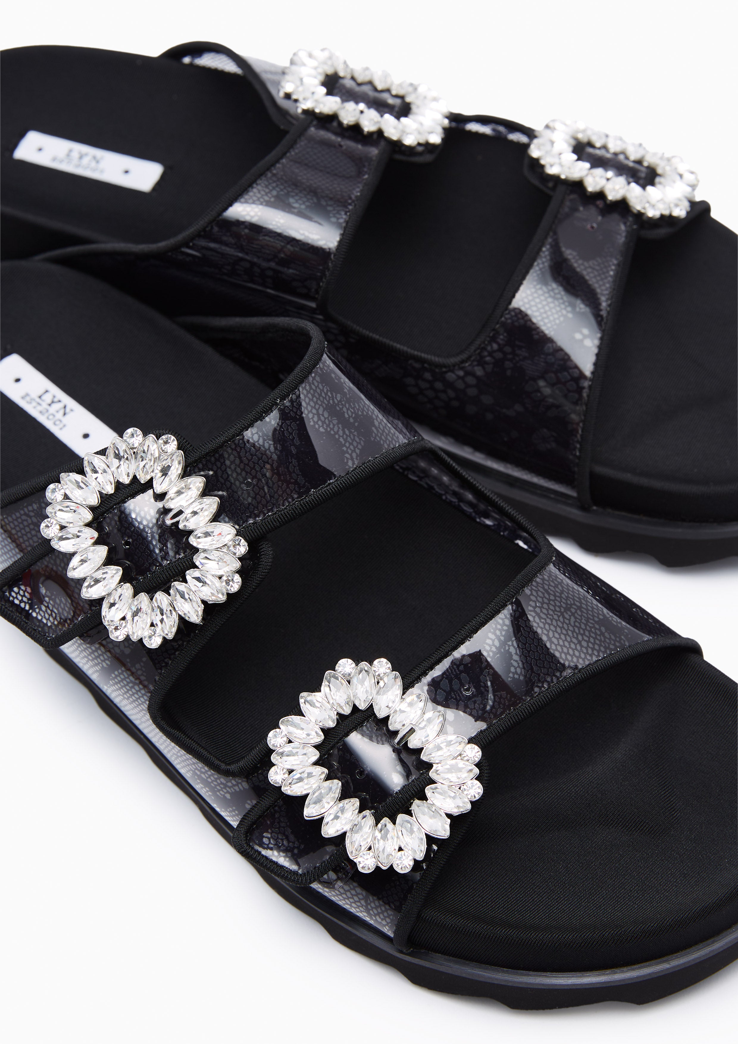 Veeni Lace sandals Black