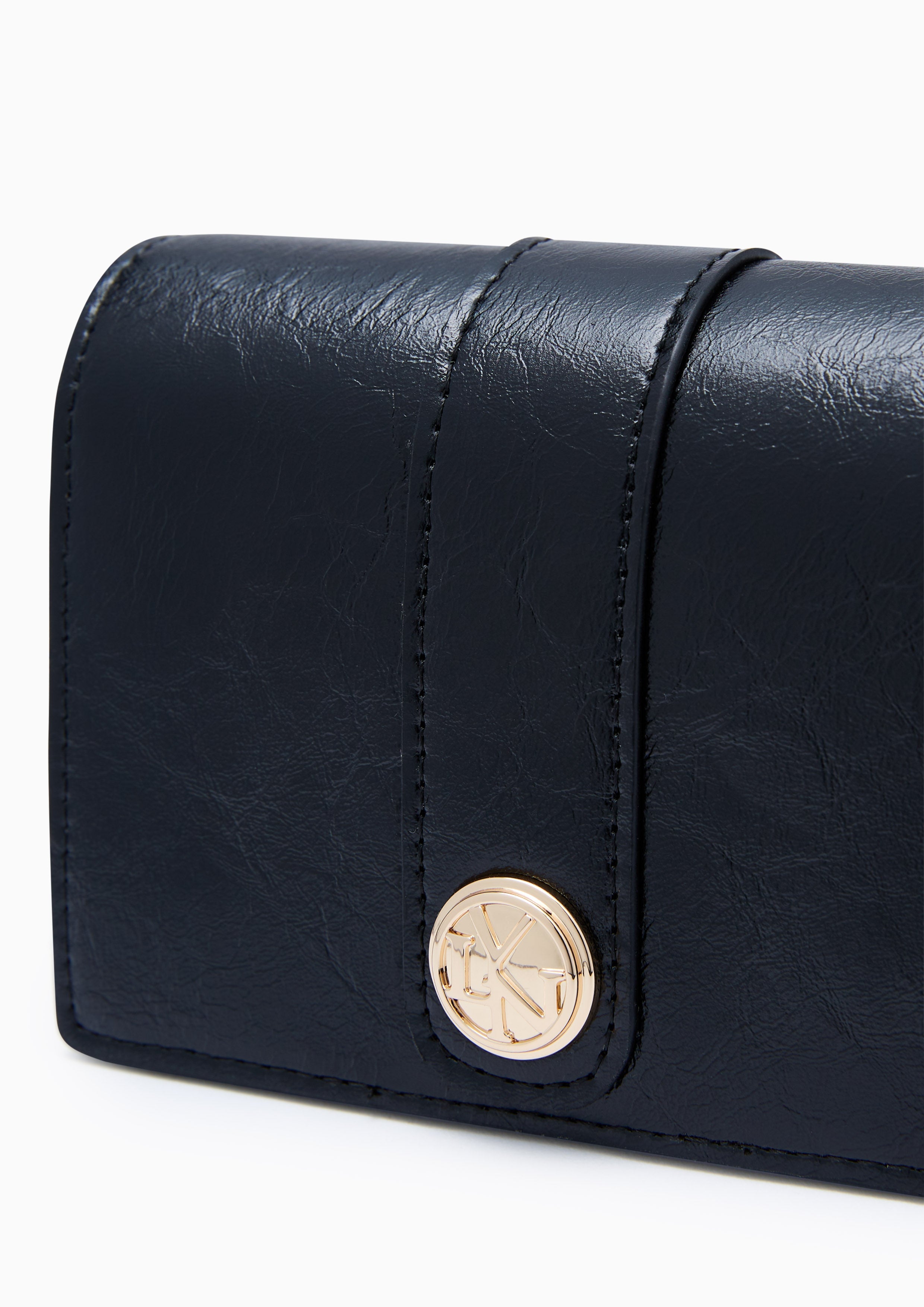 Montae Wallet On Chain Black