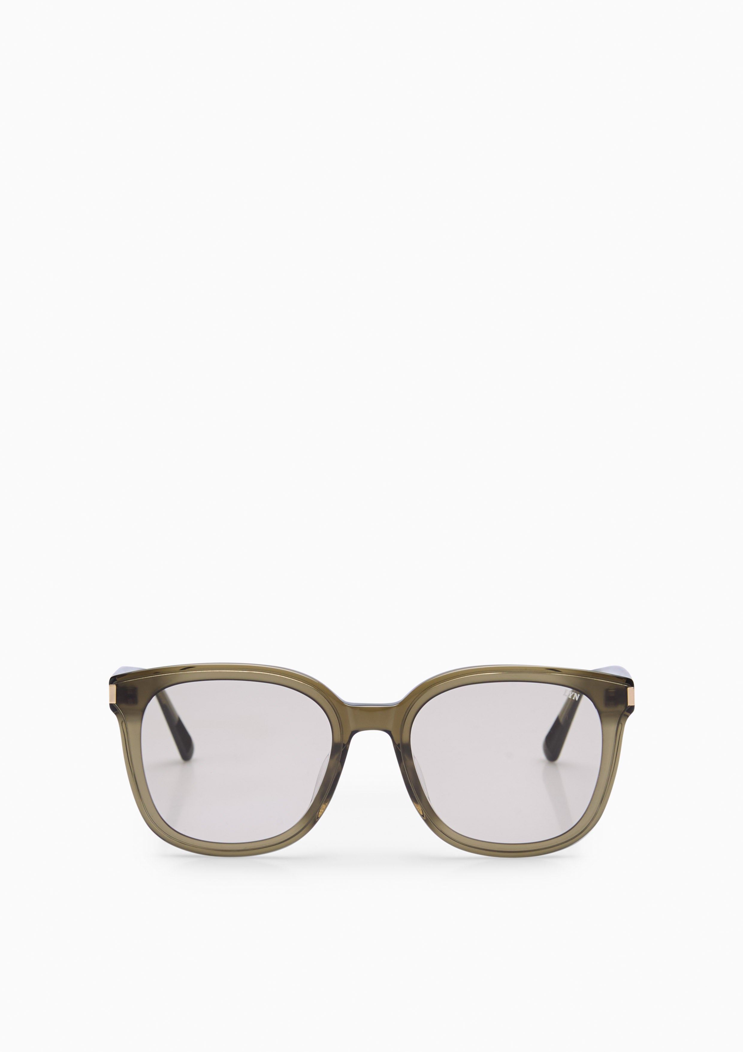 แว่นกันแดด Nevin