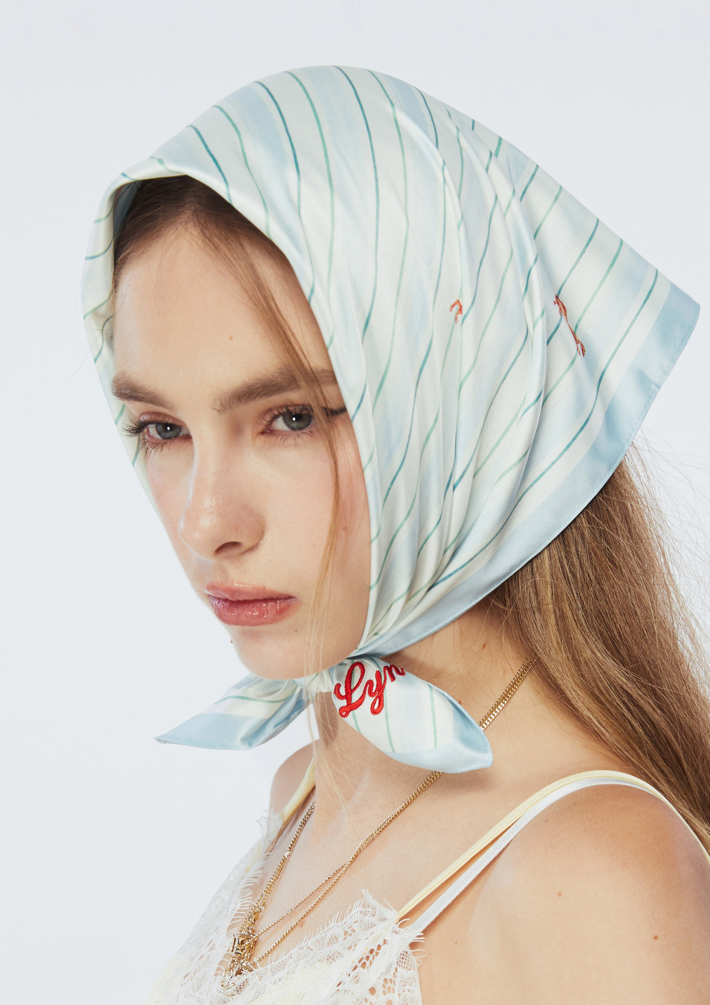 ผ้าพันคอแฟชั่น Sophia