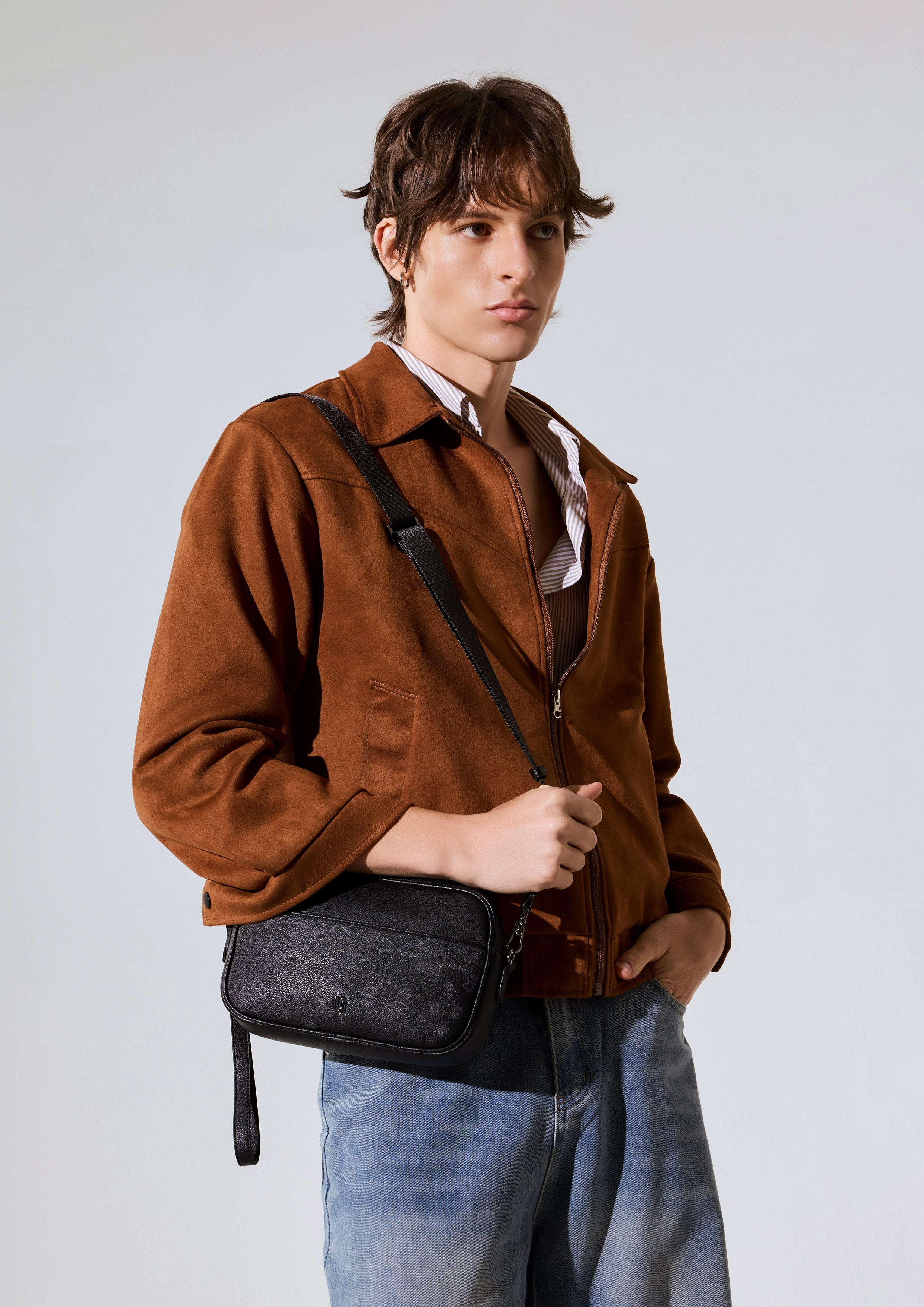 กระเป๋าสะพายข้าง รุ่น Woody Infinite M