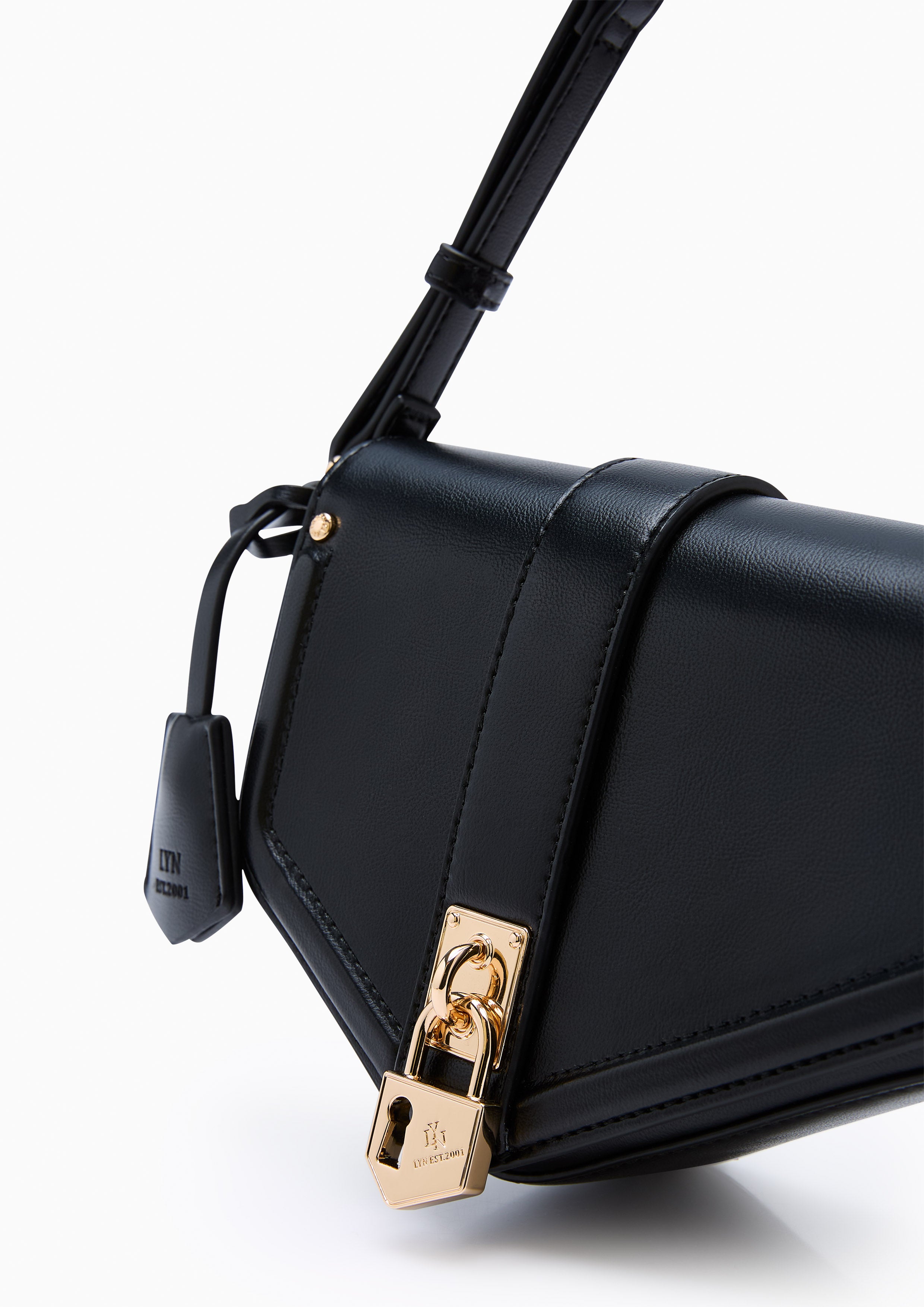Neutra S Flap Shoulder Bag Black