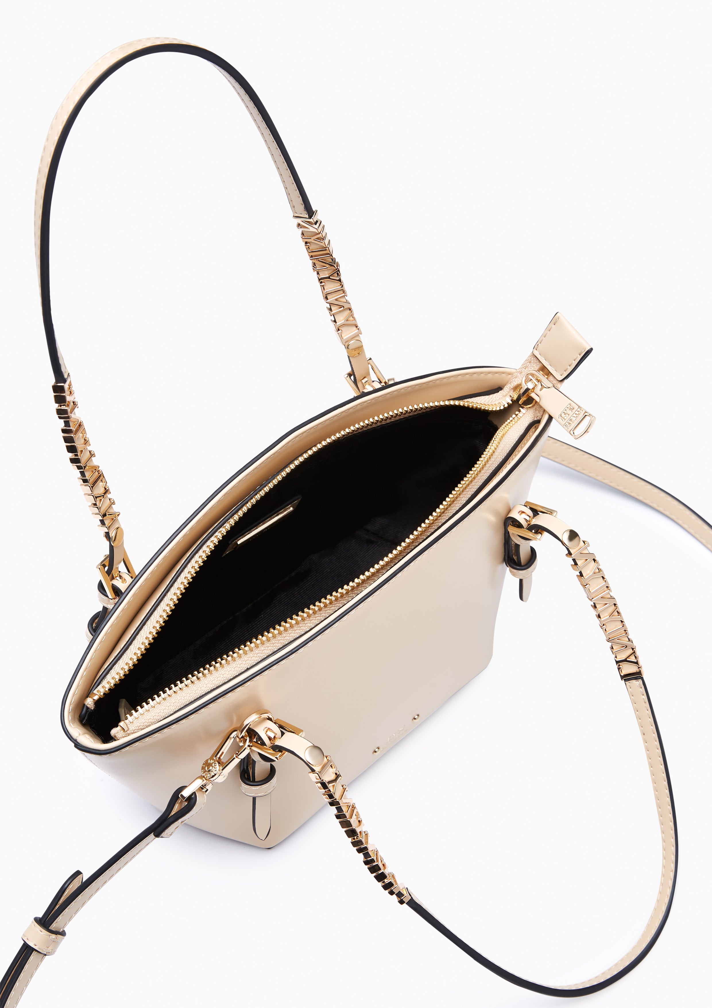 กระเป๋าถือ รุ่น Lynnesy M