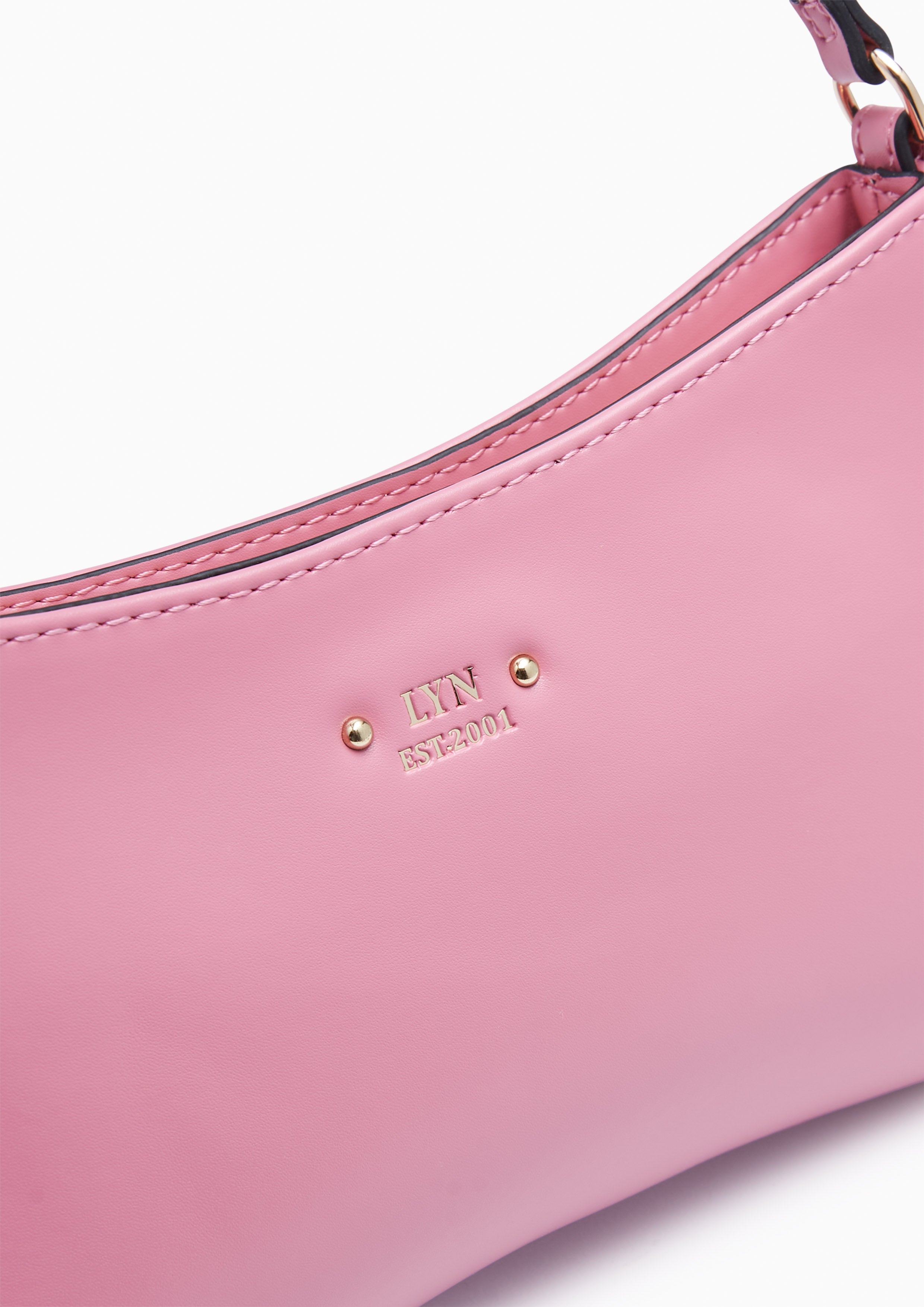 กระเป๋าสะพาย รุ่น Lynnesy S