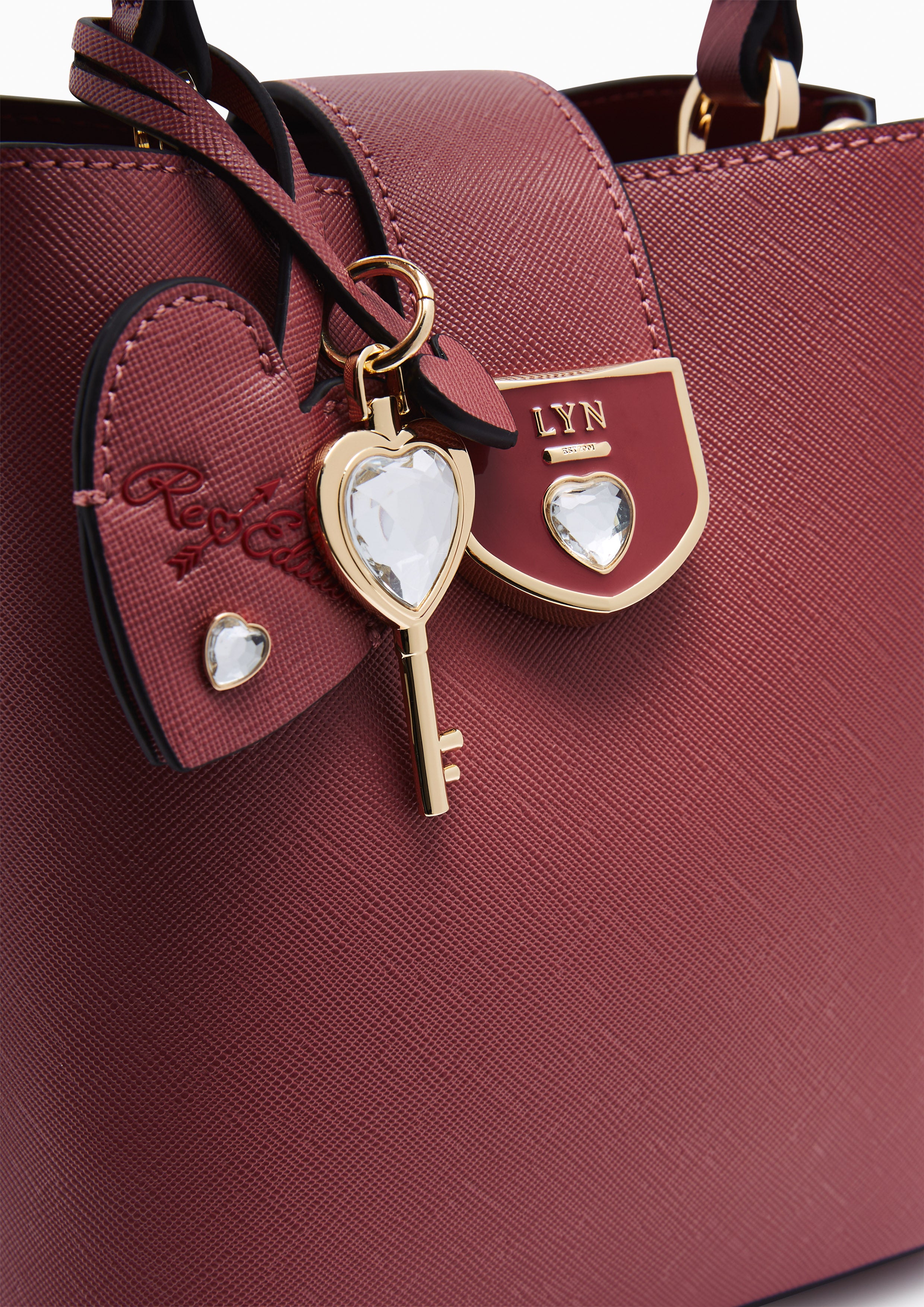 กระเป๋าทรงถัง Re Love Astraea S