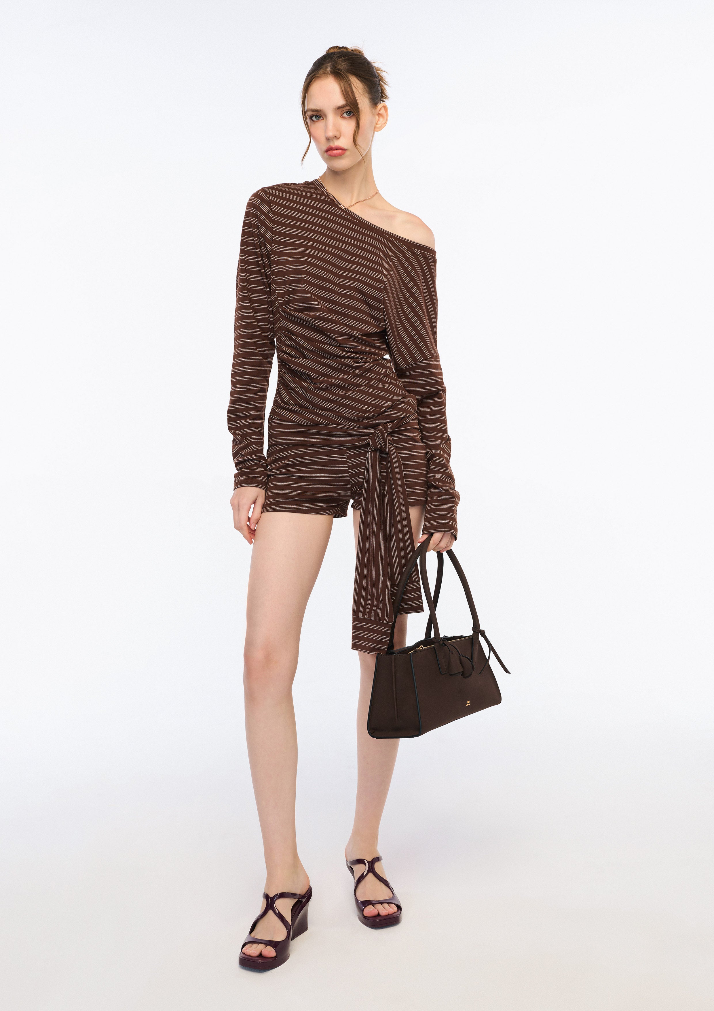 กระเป๋าสะพายไหล่ รุ่น Paloma M