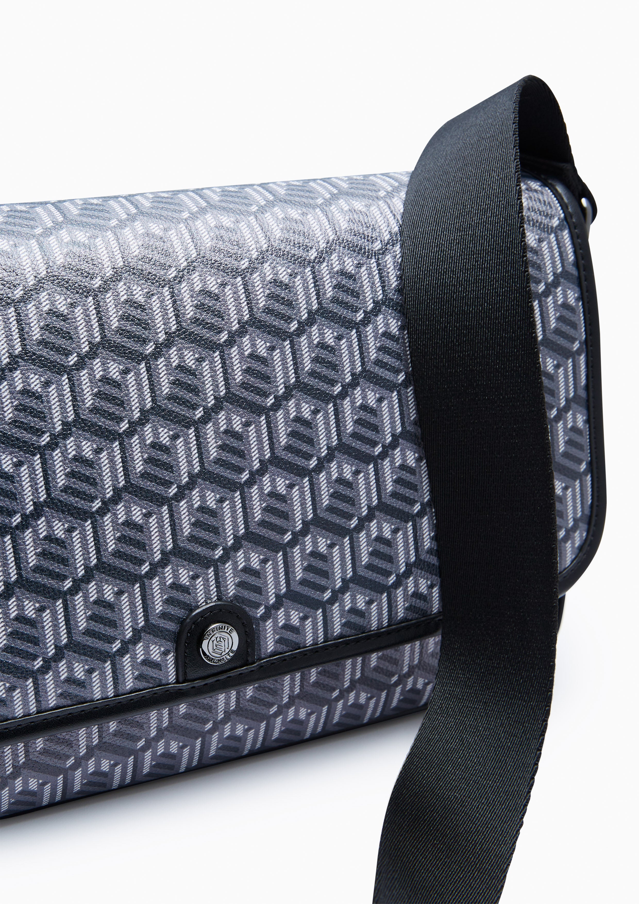 Zoll Infinite Messenger Bag Black