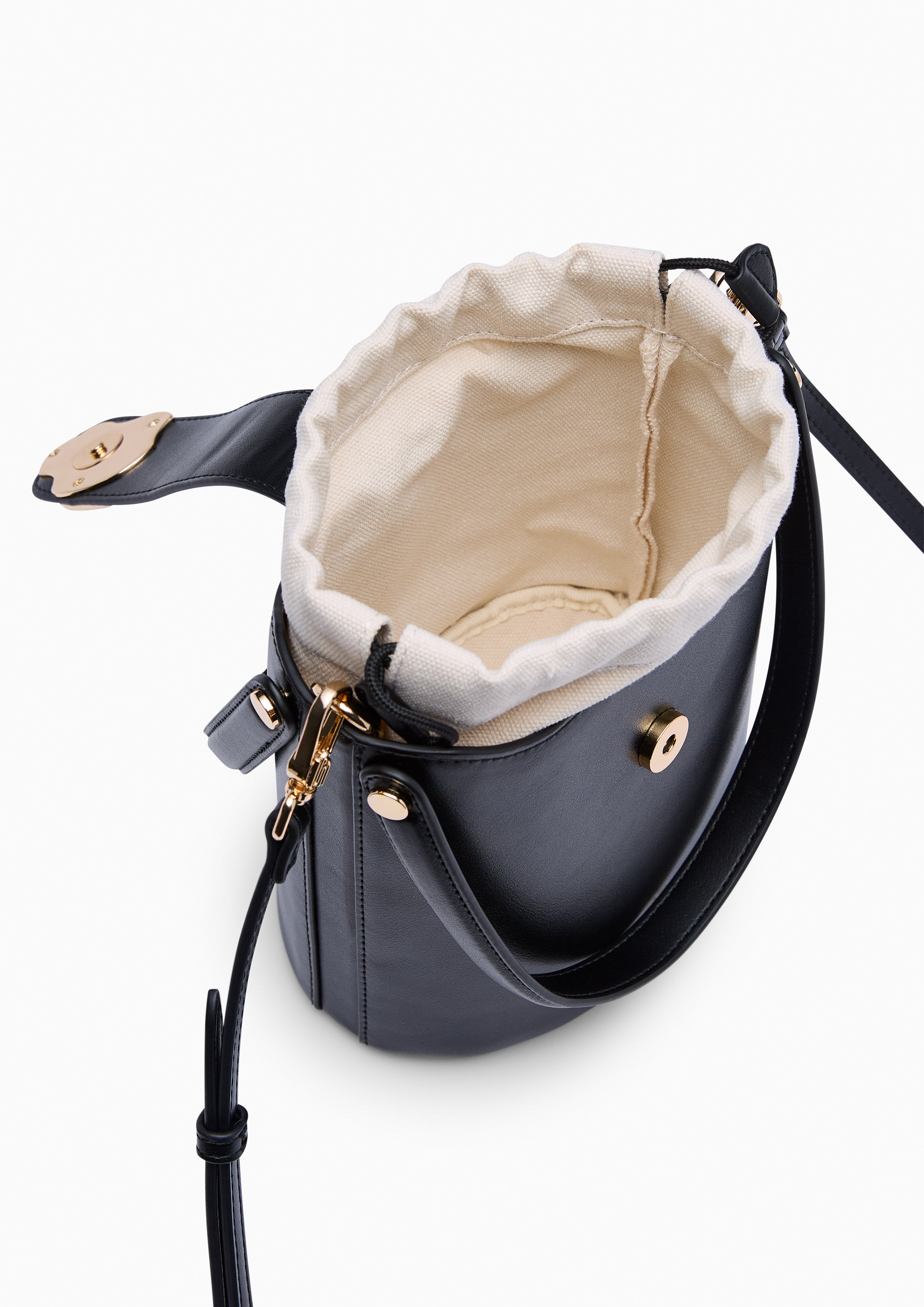 Vary Infinite Bucket Bag Black