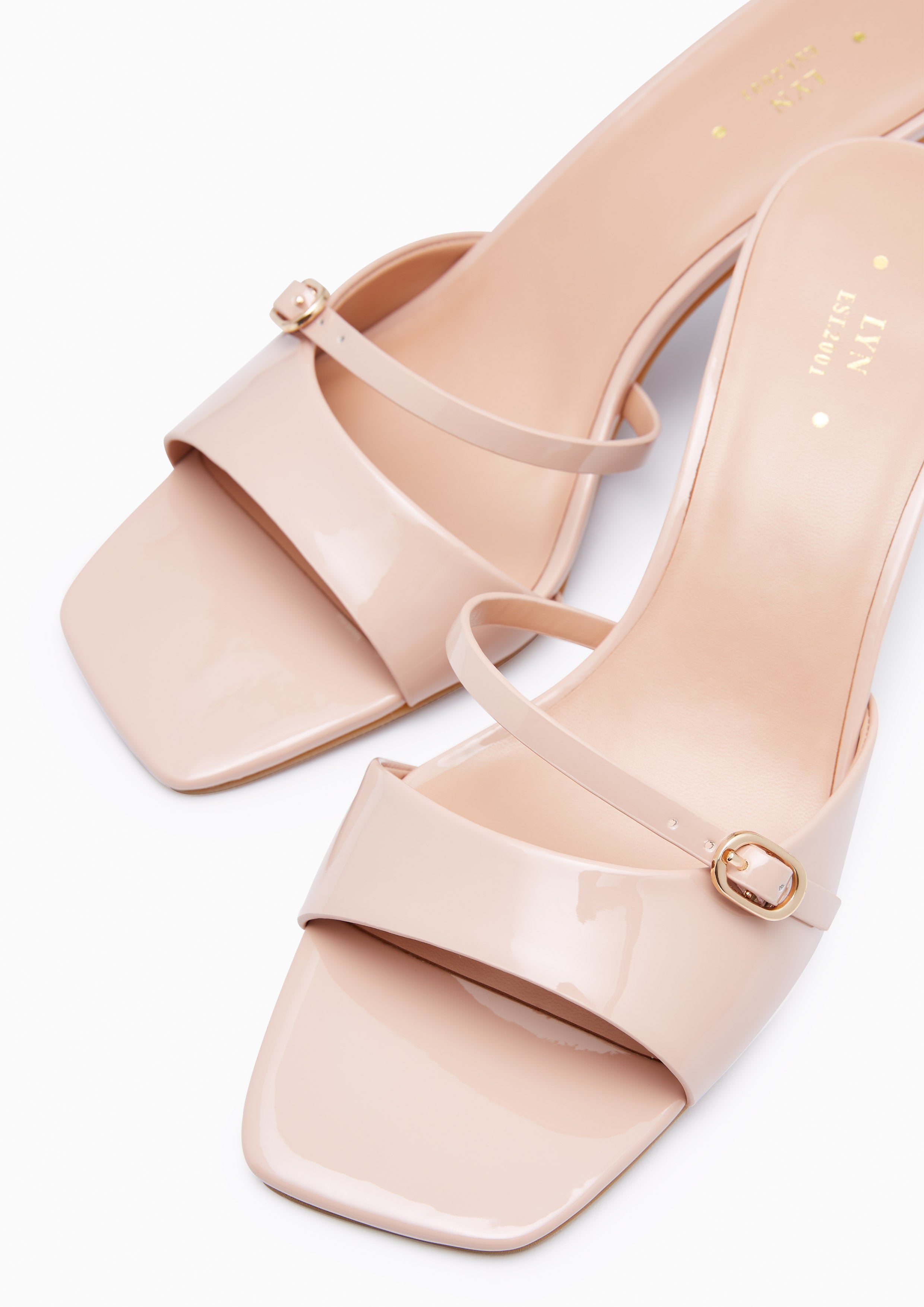 รองเท้าส้นสูง Celeb 