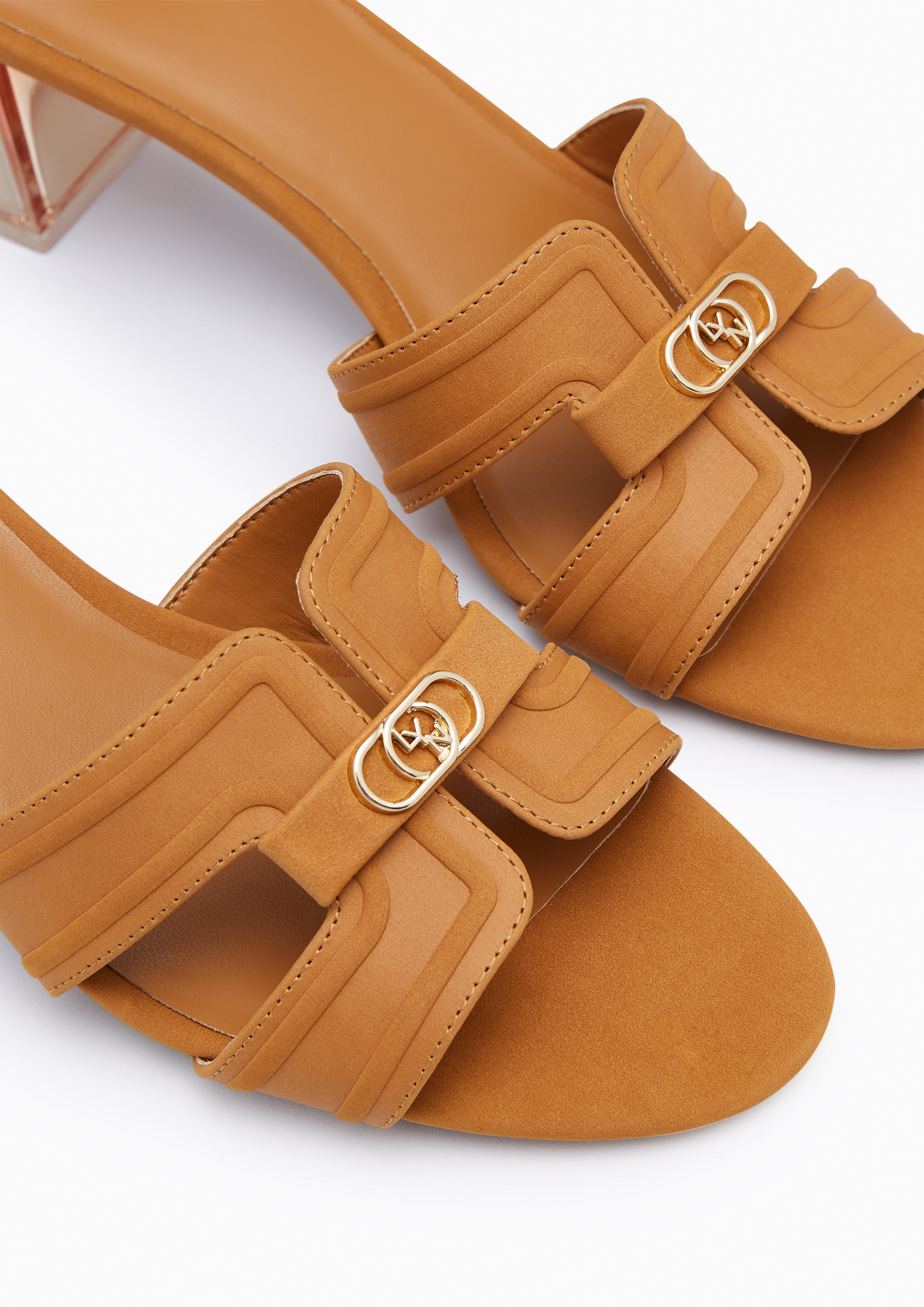 รองเท้า Hey Mid Suede