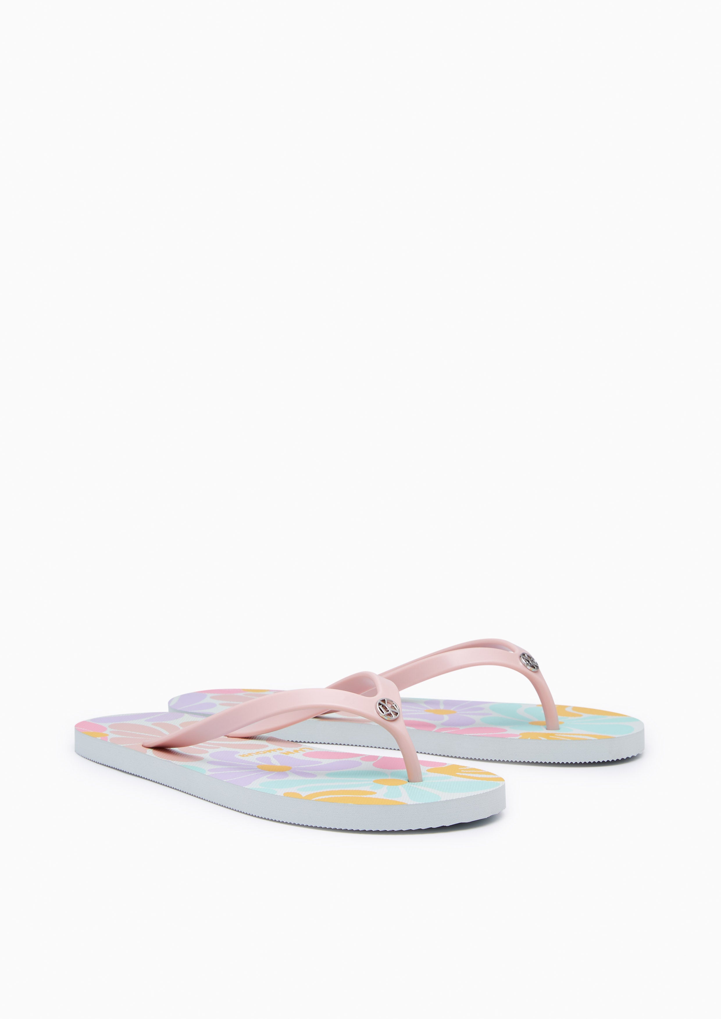 รองเท้าแตะแบบหูหนีบ รุ่น Summer Beach'26