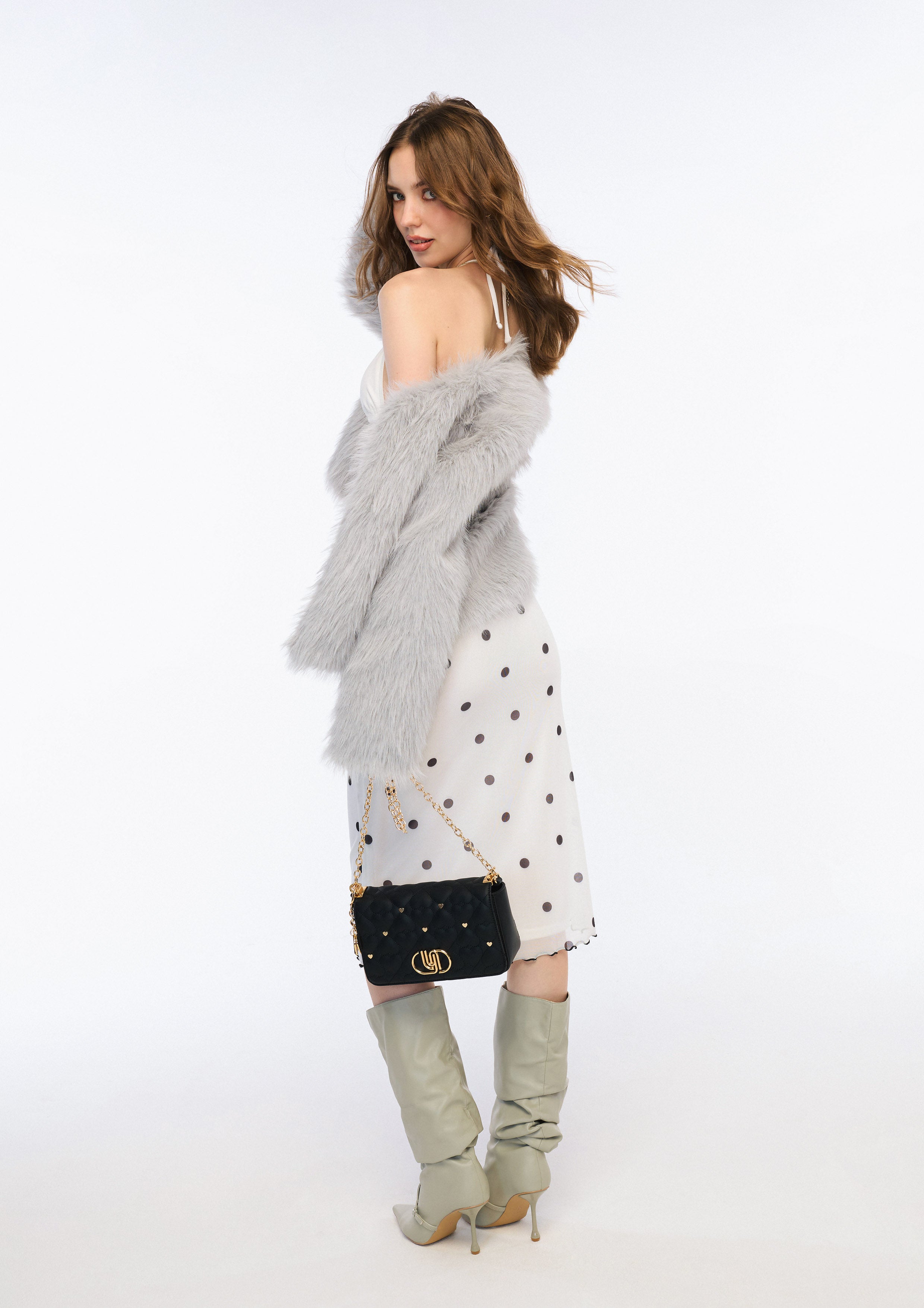 Moon Cheryl Infinite Wallet On Chain Black