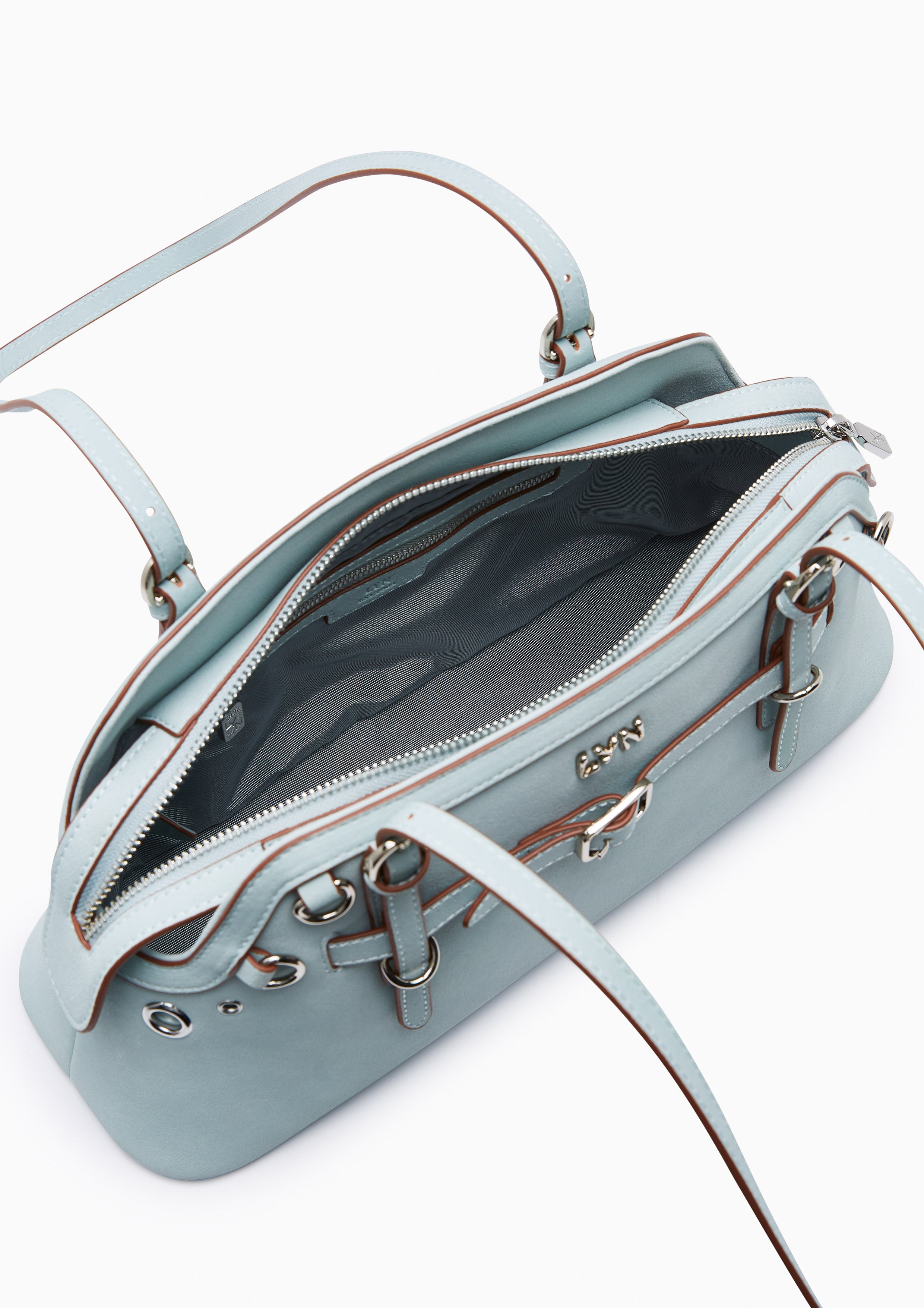 กระเป๋าสะพายไหล่ รุ่น Bibbo M Shoulder Bag