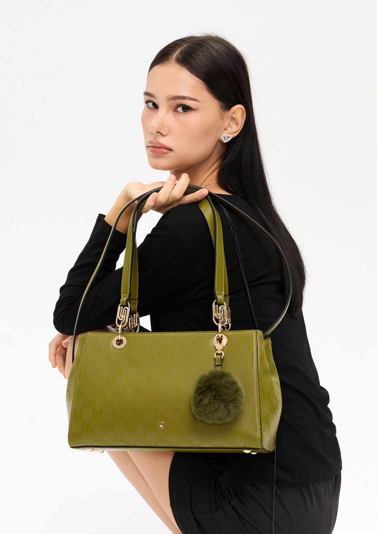 กระเป๋าโท้ท รุ่น Alvar Infinite L Tote
