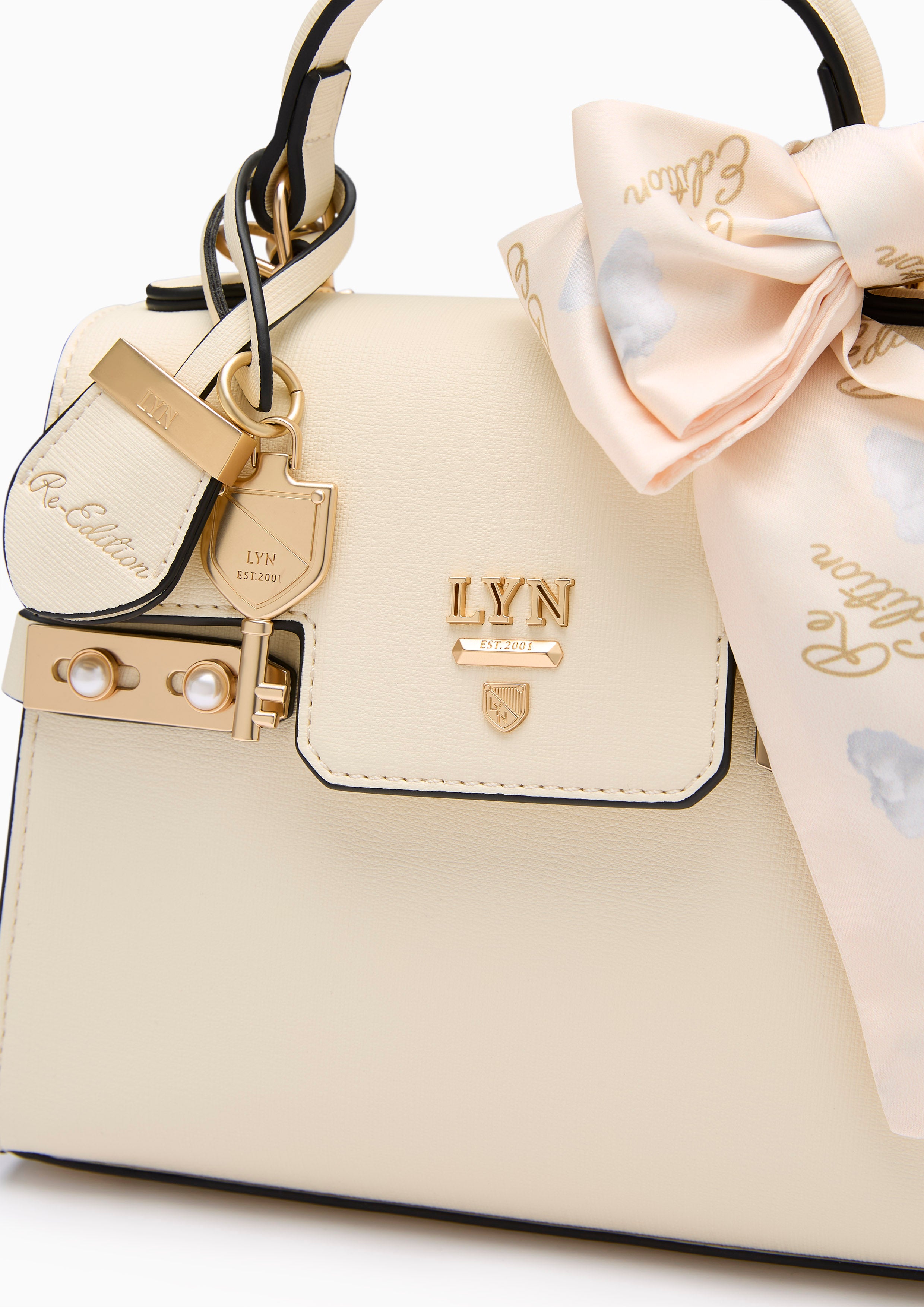 Lady Fineness S Top Handle Bag Ivory