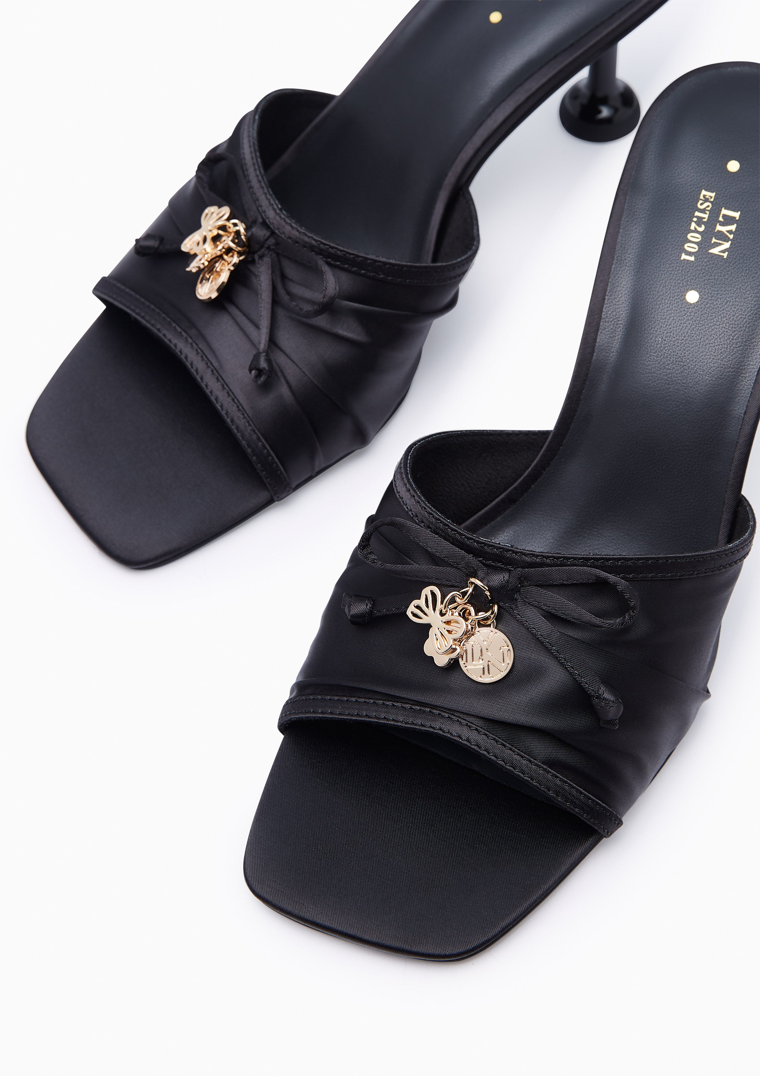 รองเท้าส้นกลางทรงสวม รุ่น Laurel Sandals