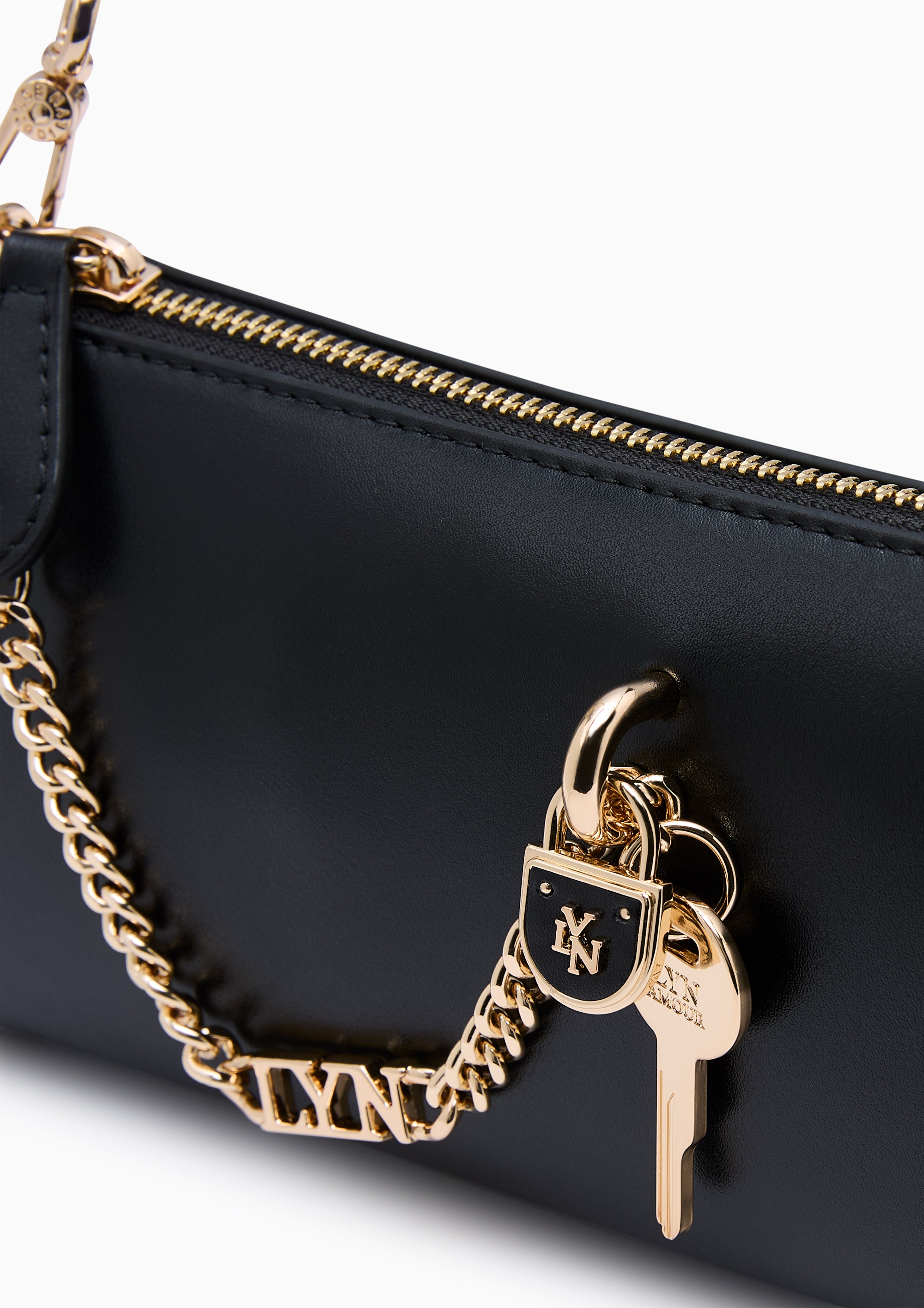 กระเป๋าสะพาย รุ่น Miley Pouch