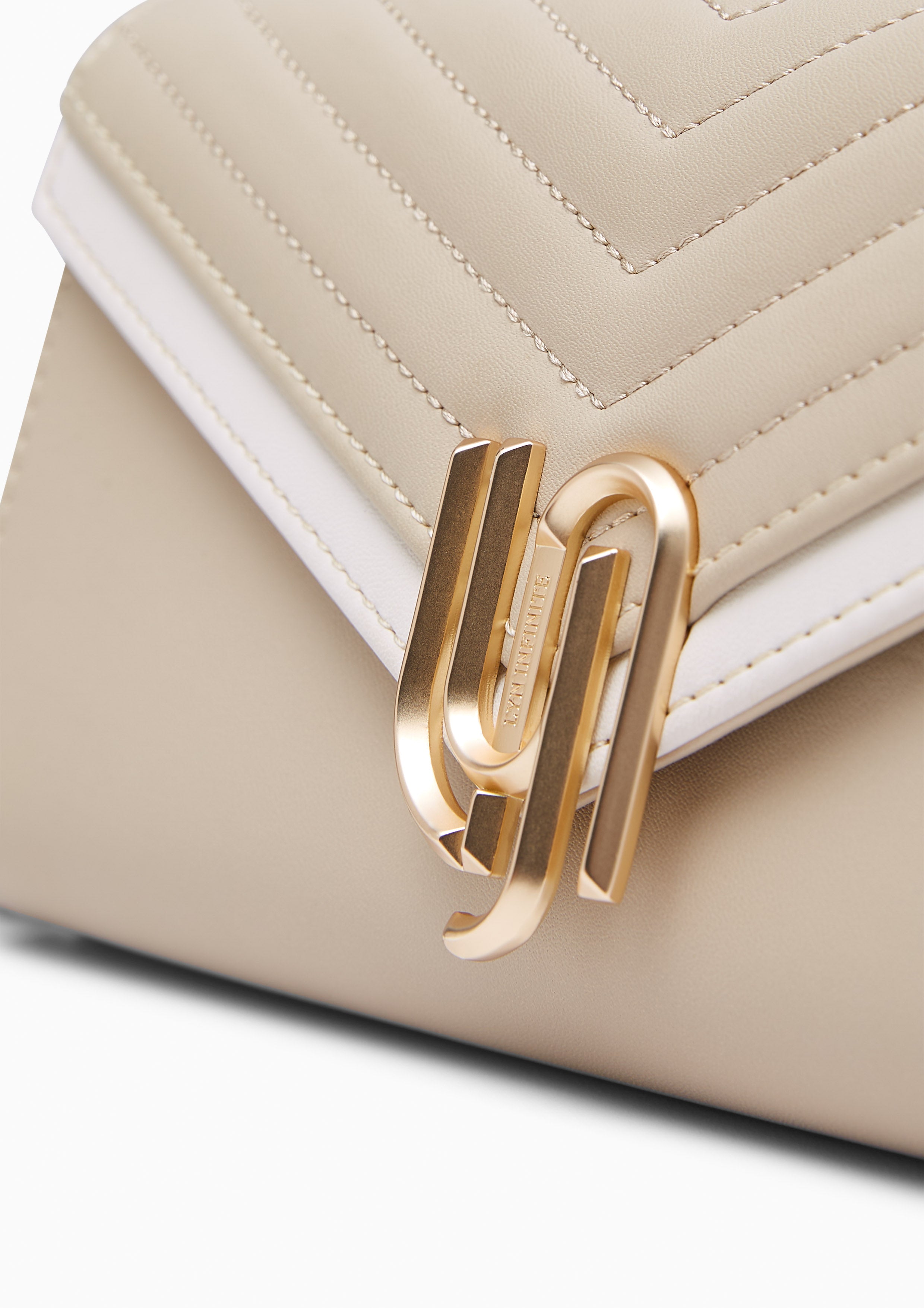 Cleo Woc Beige