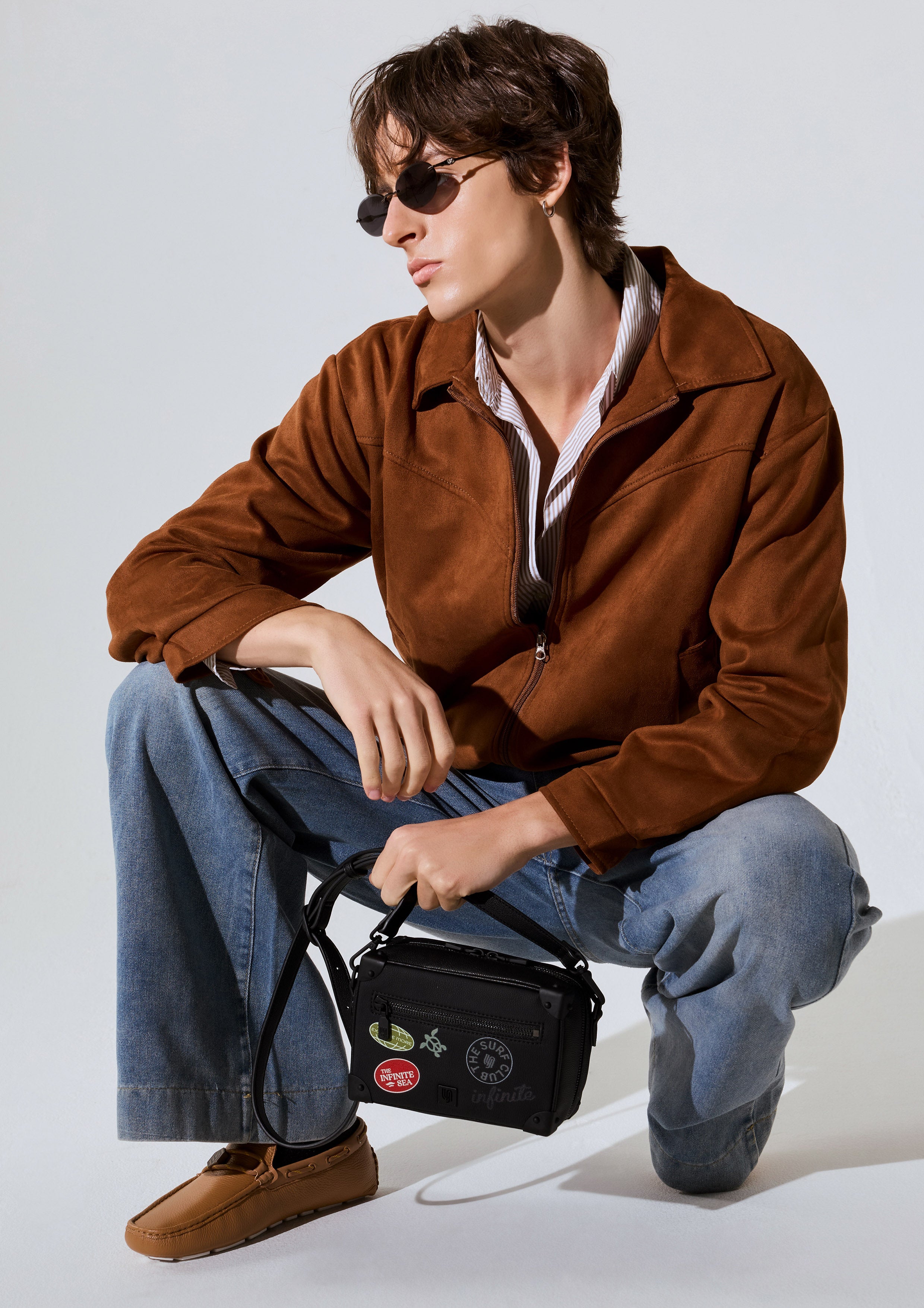 กระเป๋าสะพายข้าง รุ่น Breeze Infinite Box