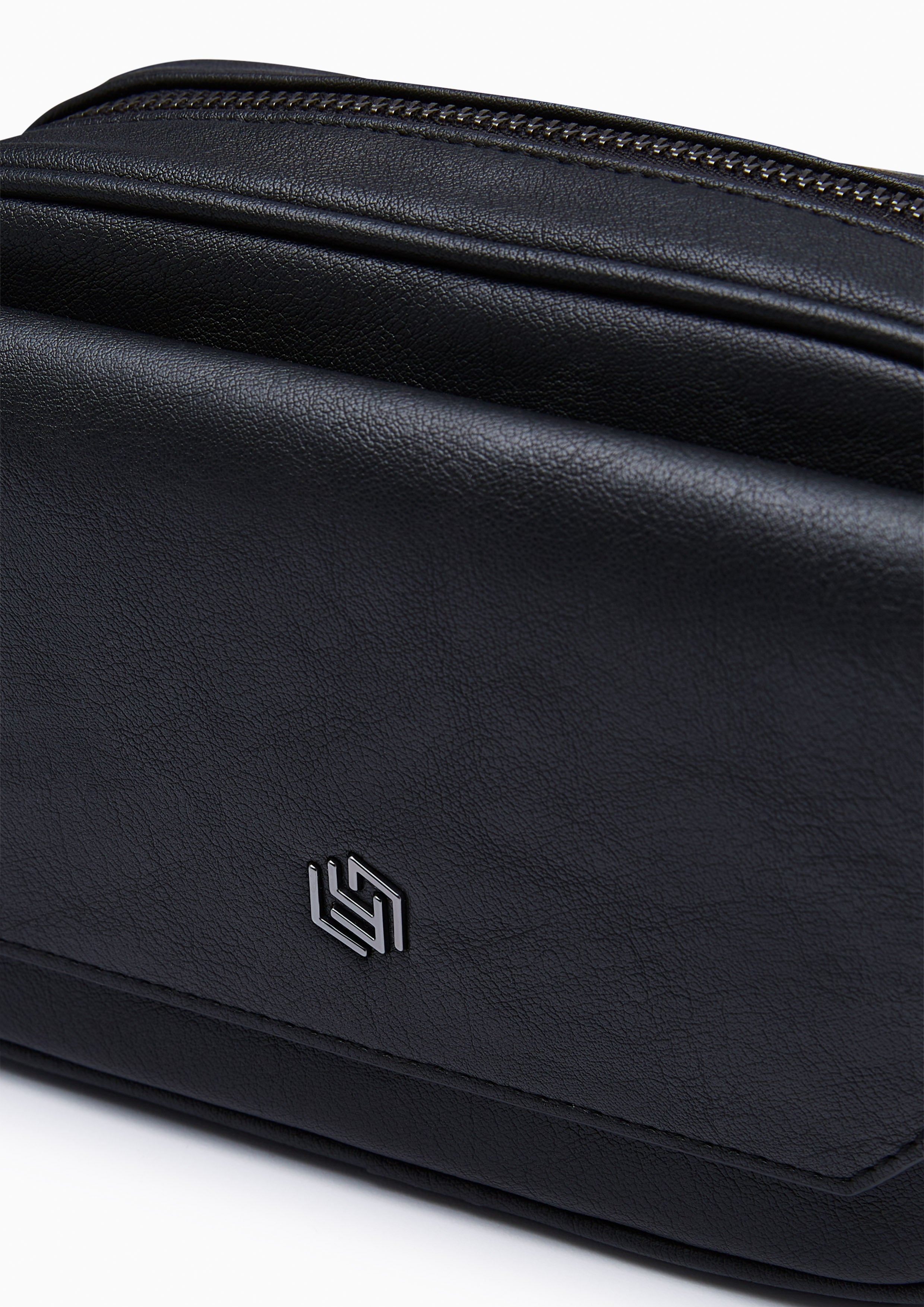 กระเป๋า รุ่น Luke Infinite S Messenger