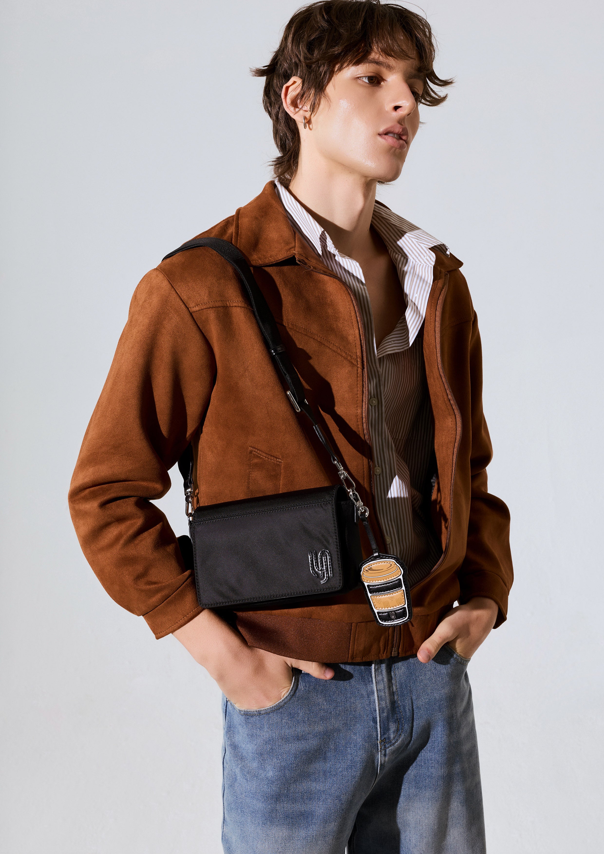 กระเป๋าสะพายข้าง รุ่น Bistro Infinite S