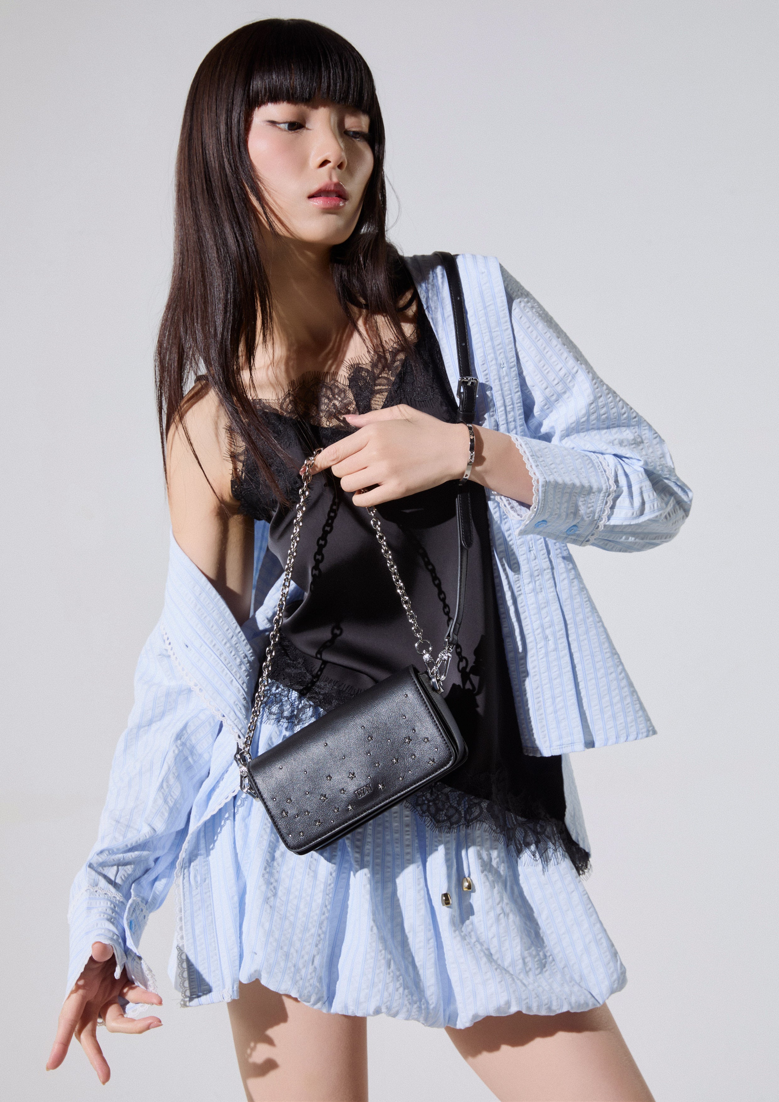 กระเป๋าสะพายข้าง รุ่น Amilia S