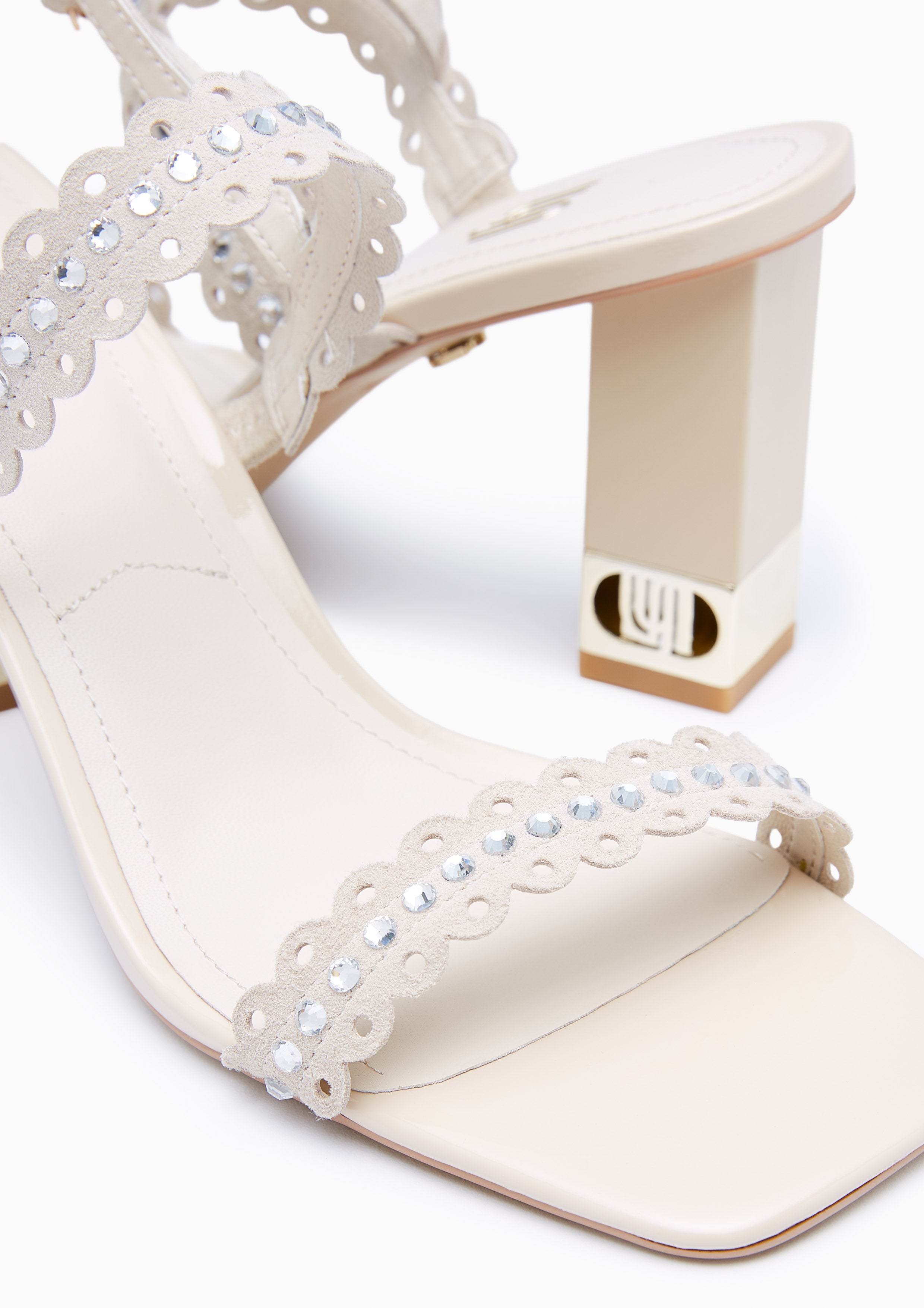 รองเท้าส้นสูง Nicolia Infinite