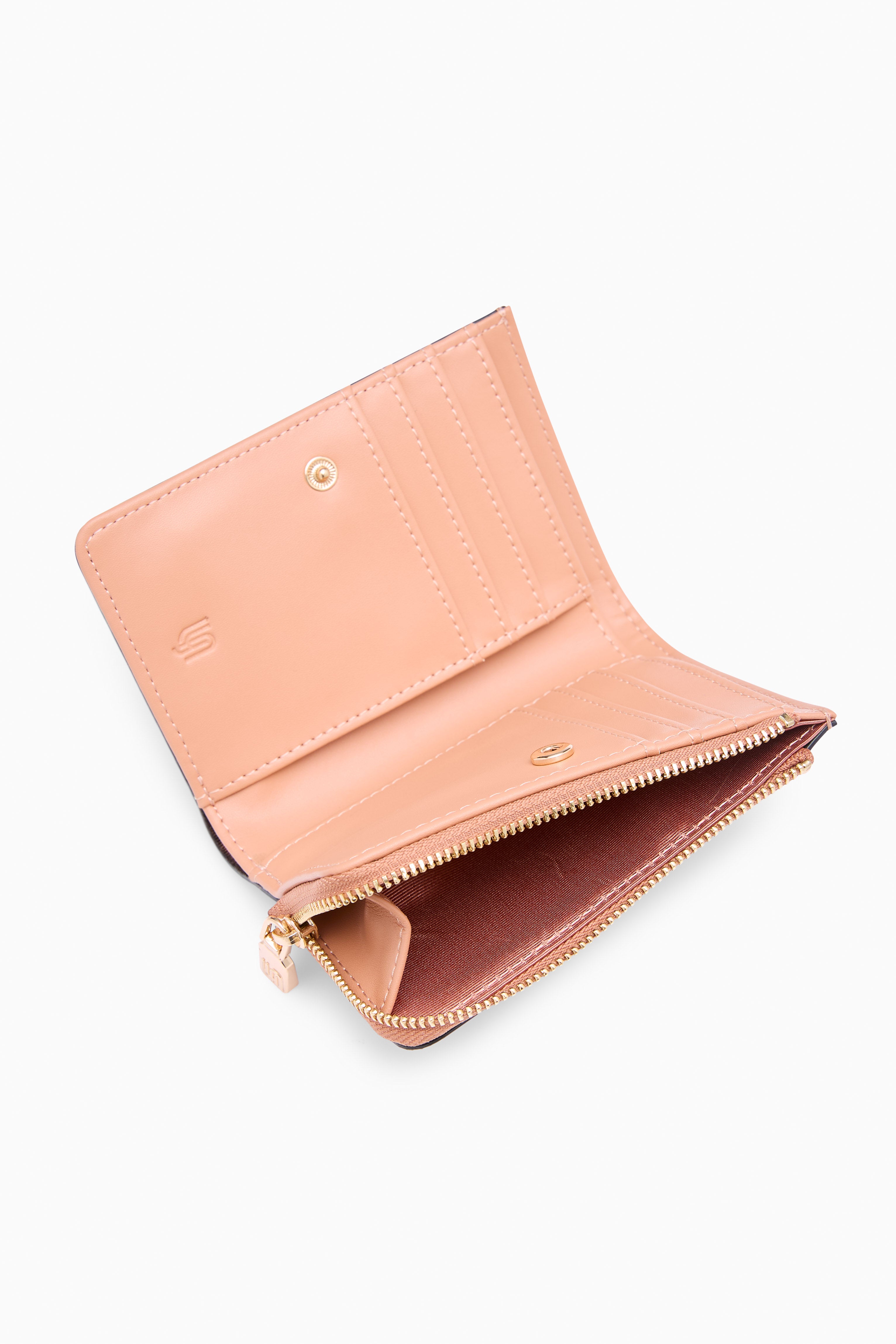 กระเป๋าสตางค์ Cleona Infinite Bi-Fold