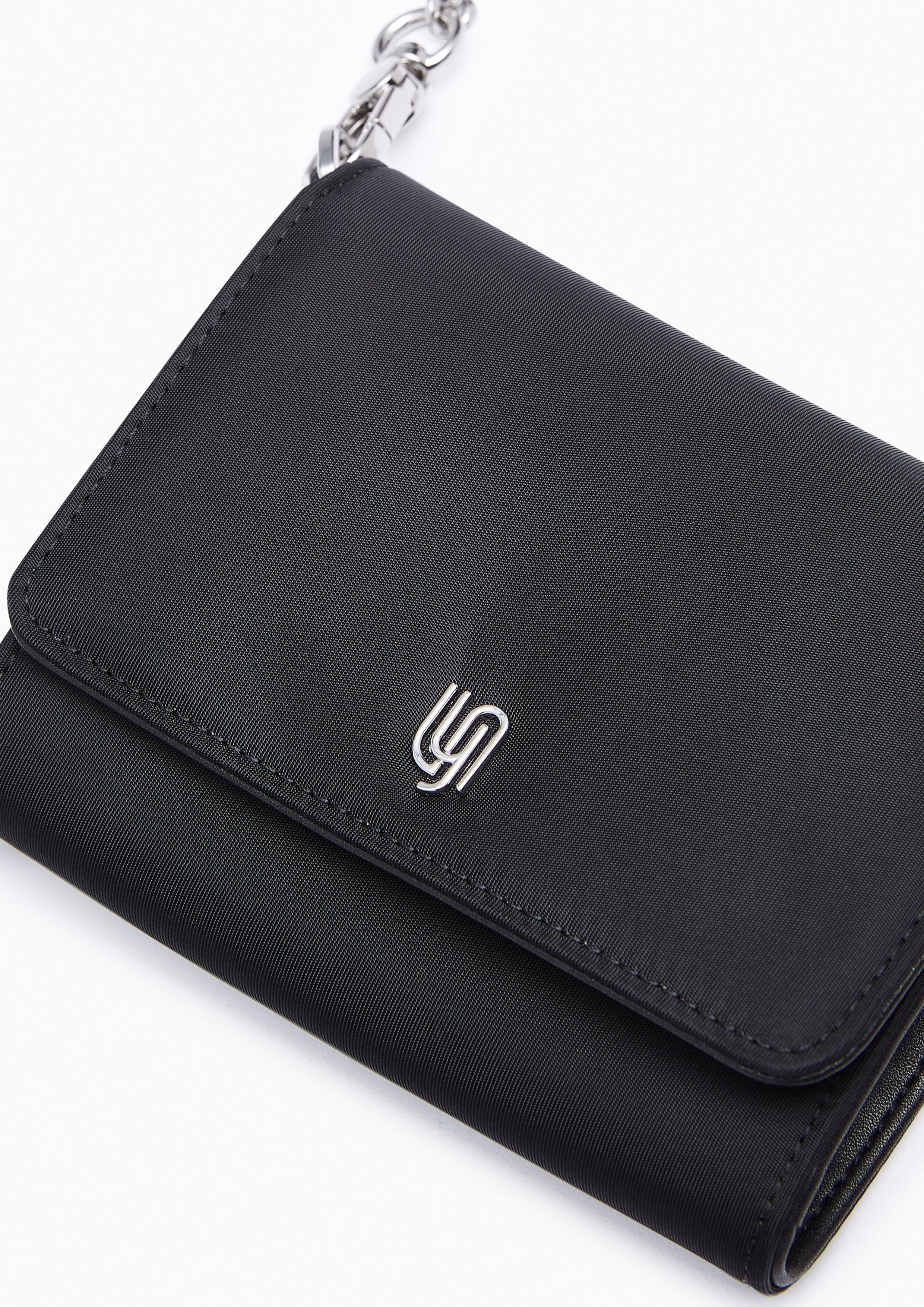 Bistro Infinite Short Wallet On Chain Black