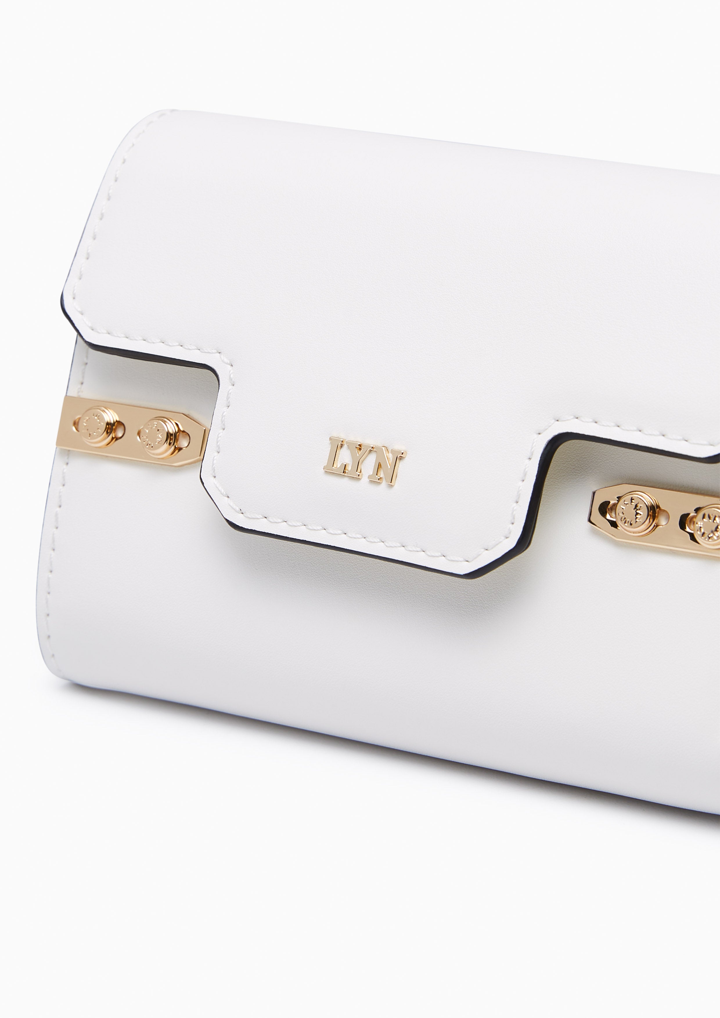 กระเป๋าสตางค์ใบสั้น รุ่น Fineness Revision Short Flap