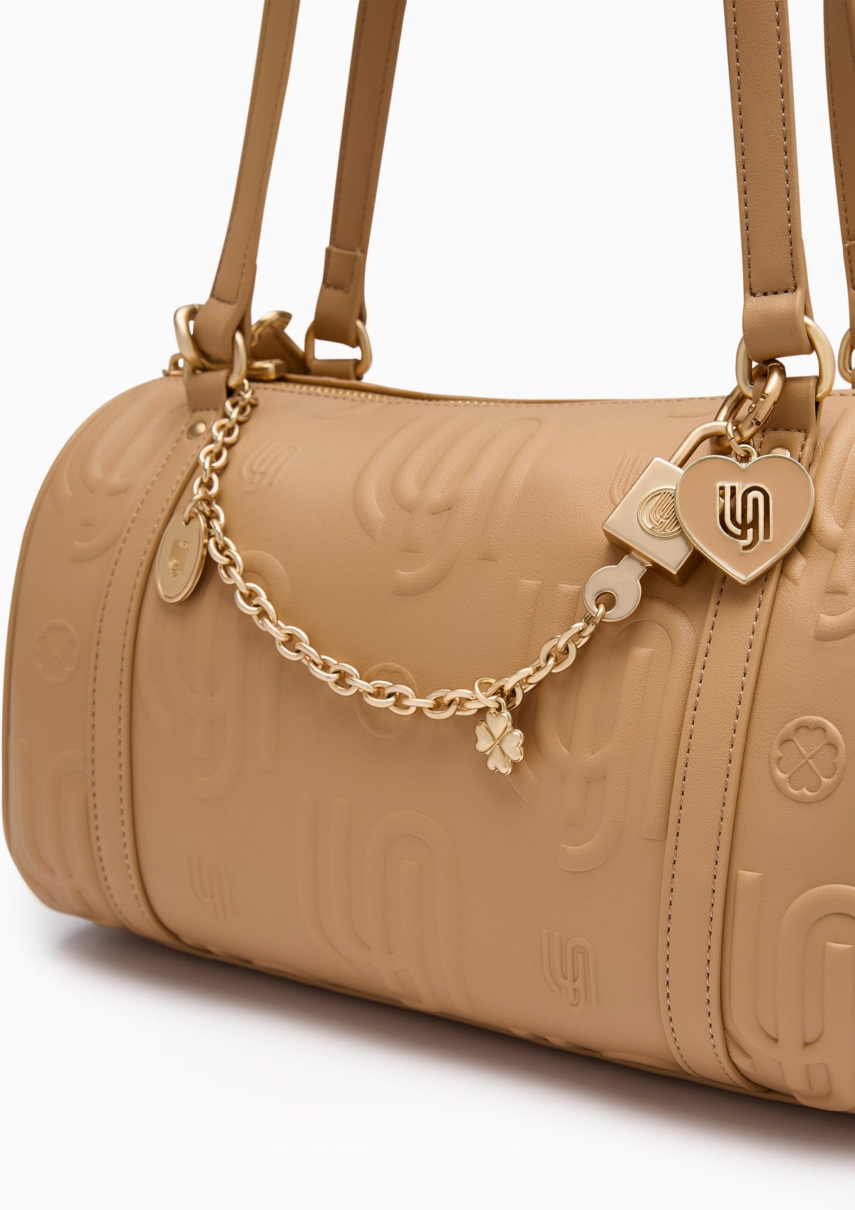 กระเป๋าสะพายไหล่ รุ่น Astrid Duffle L