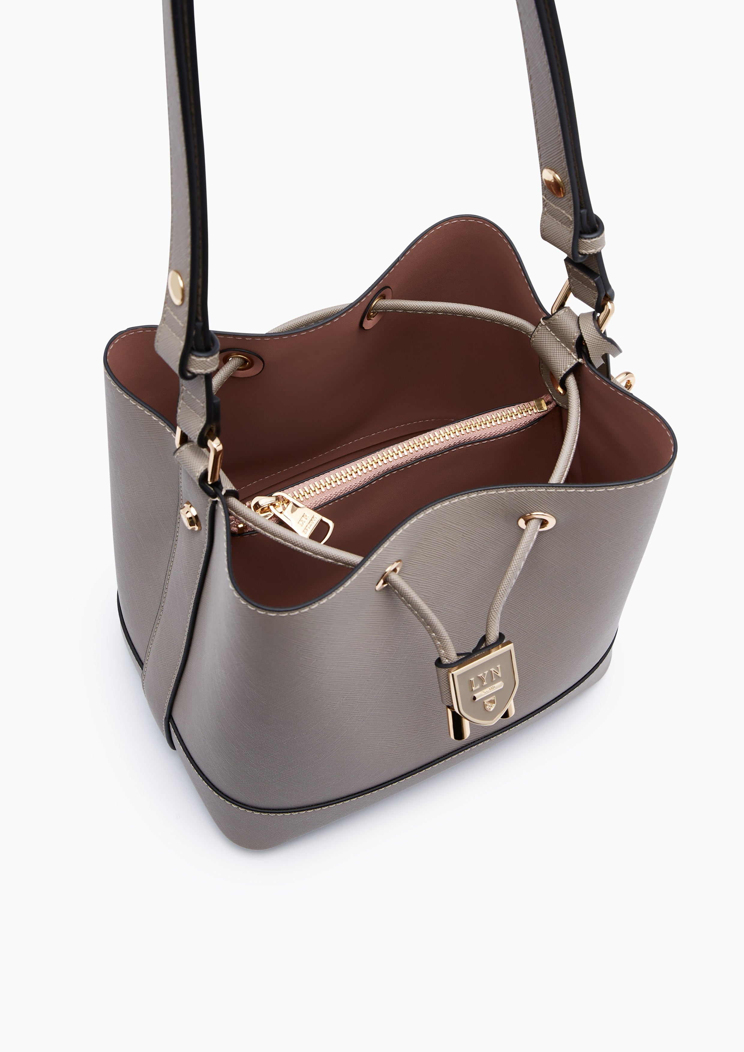 กระเป๋าทรงถัง Carina Re-Edition M